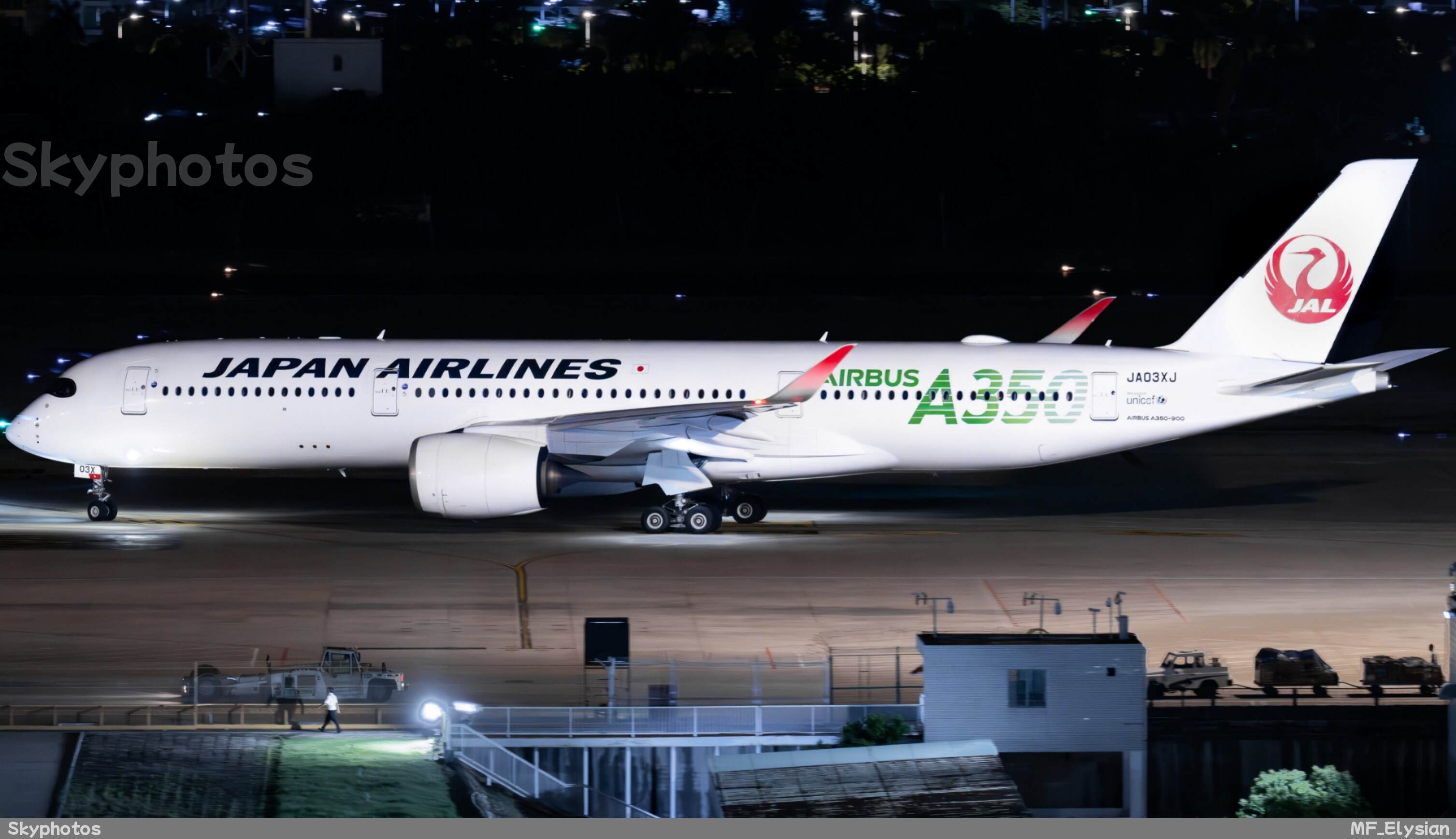 日本航空 Airbus A350-941