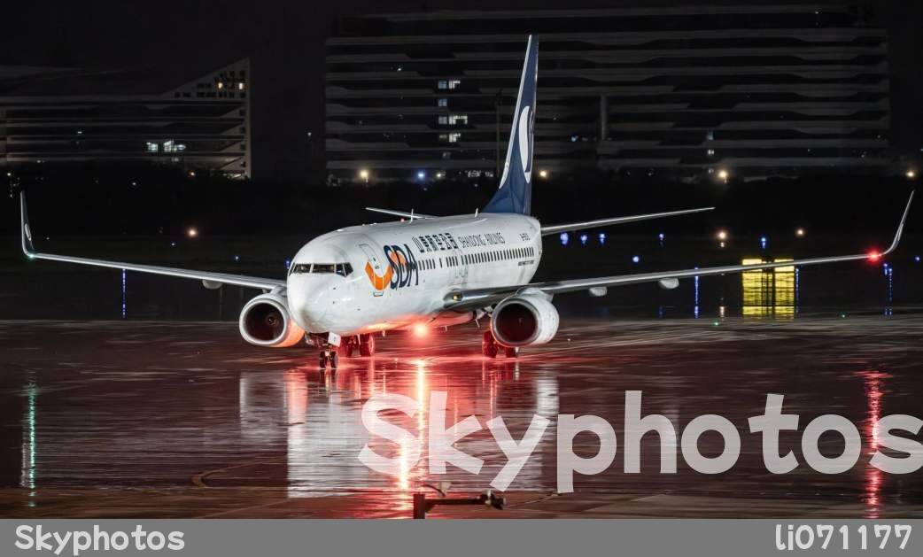 山东航空 Boeing 737-86N