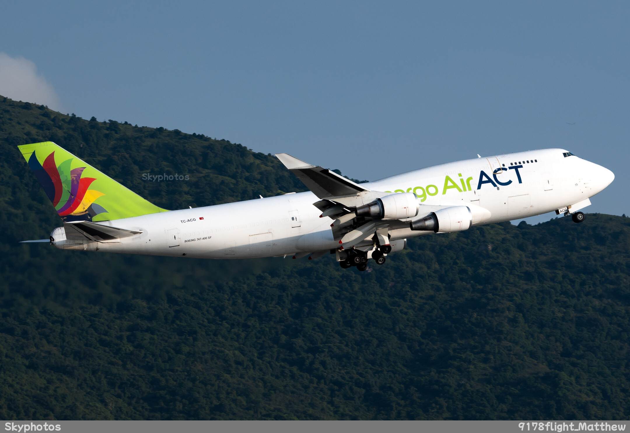 Air ACT Boeing 747-481(BDSF)