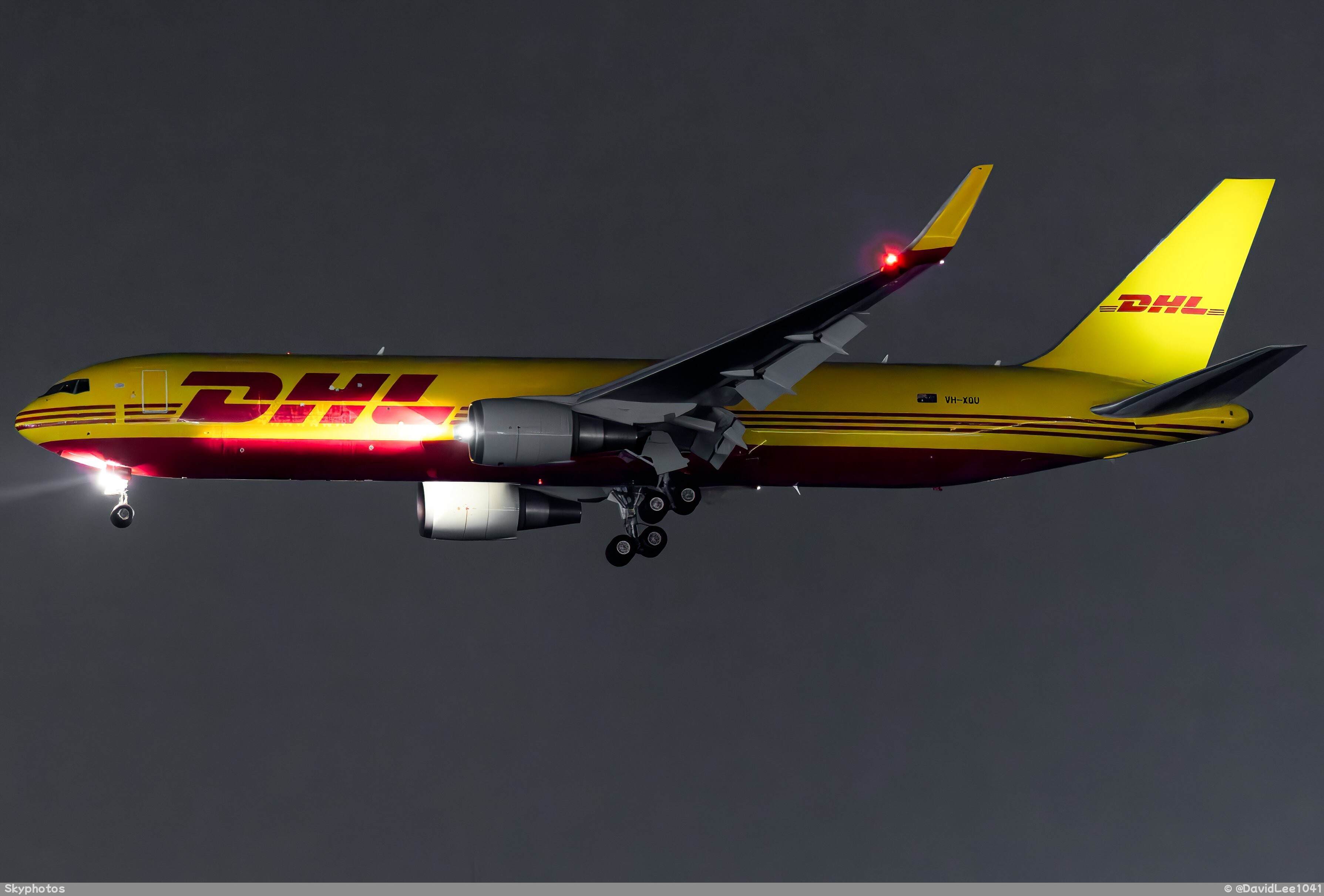 DHL B767-300ER F