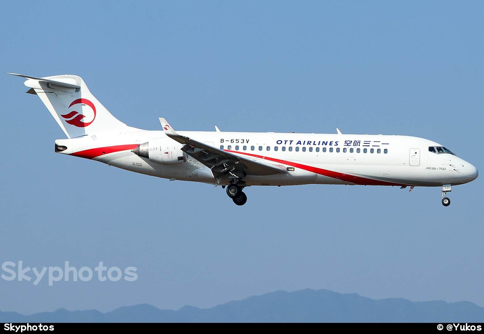 一二三航空/中国东方航空 ARJ21-700
