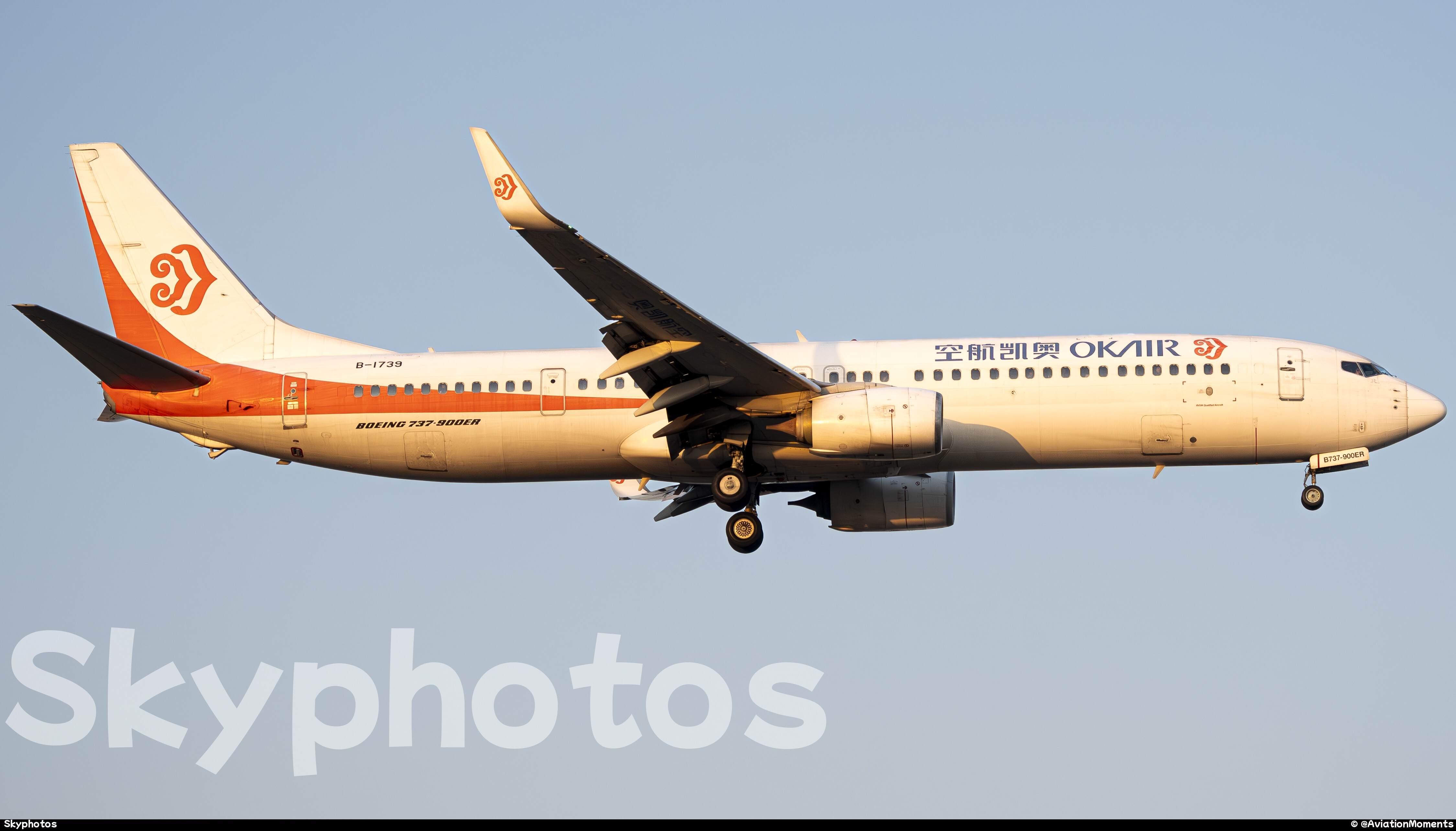 奥凯航空 B737-9KF(ER)