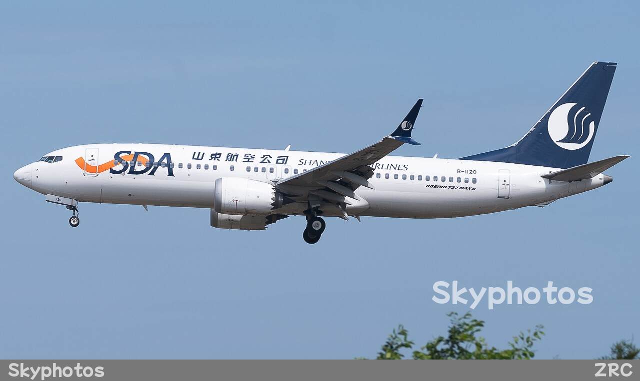 山东航空 B737 MAX 8