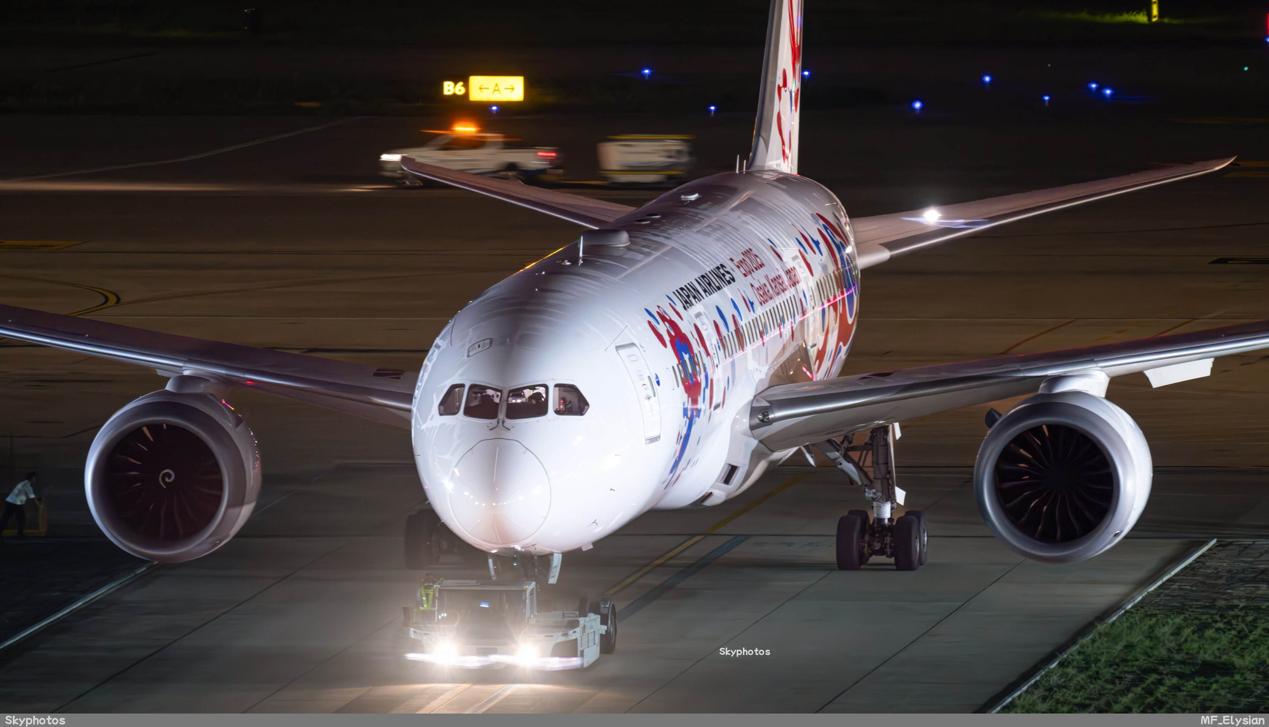 日本航空 Boeing 787-8