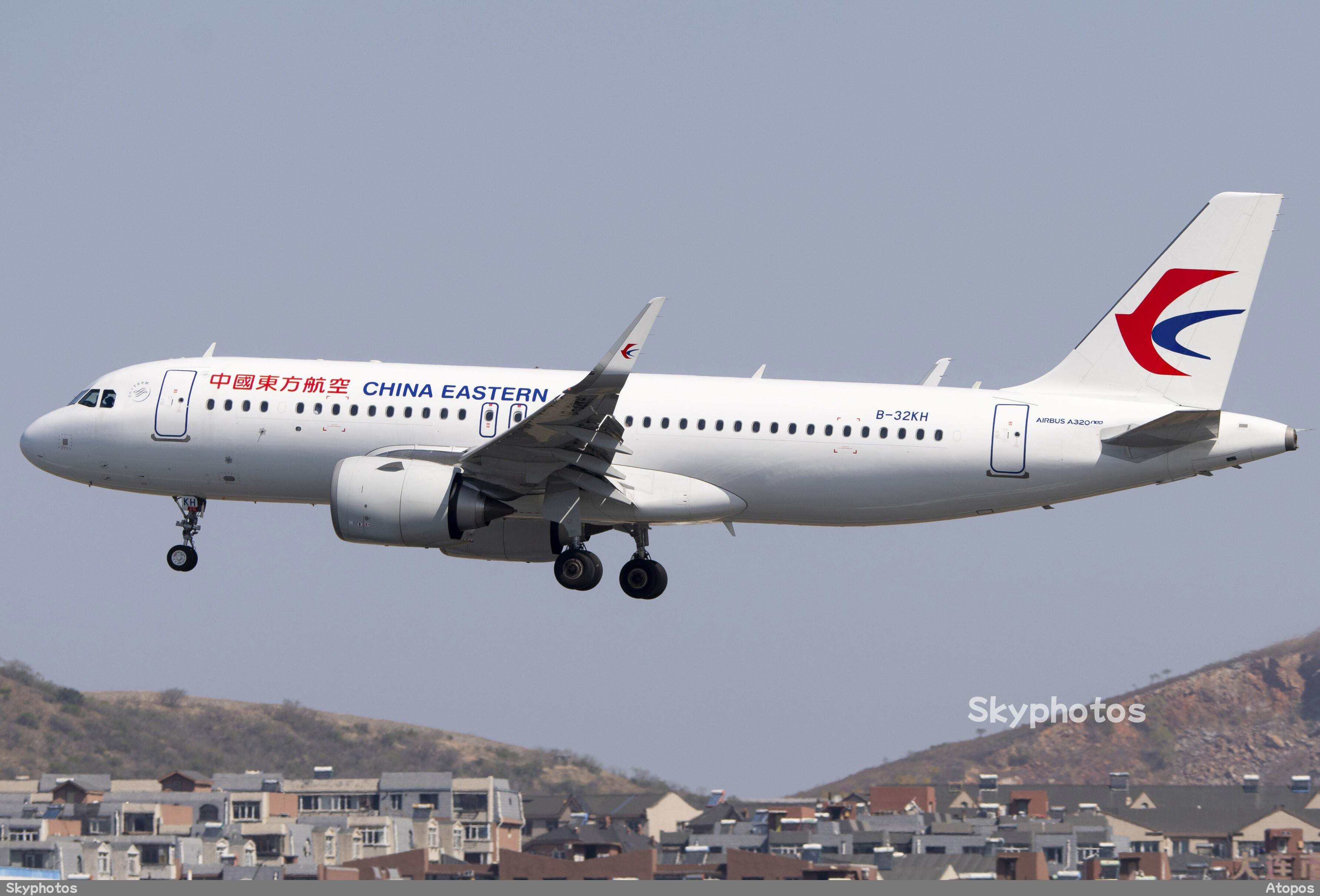 中国东方航空 Airbus A320-251N