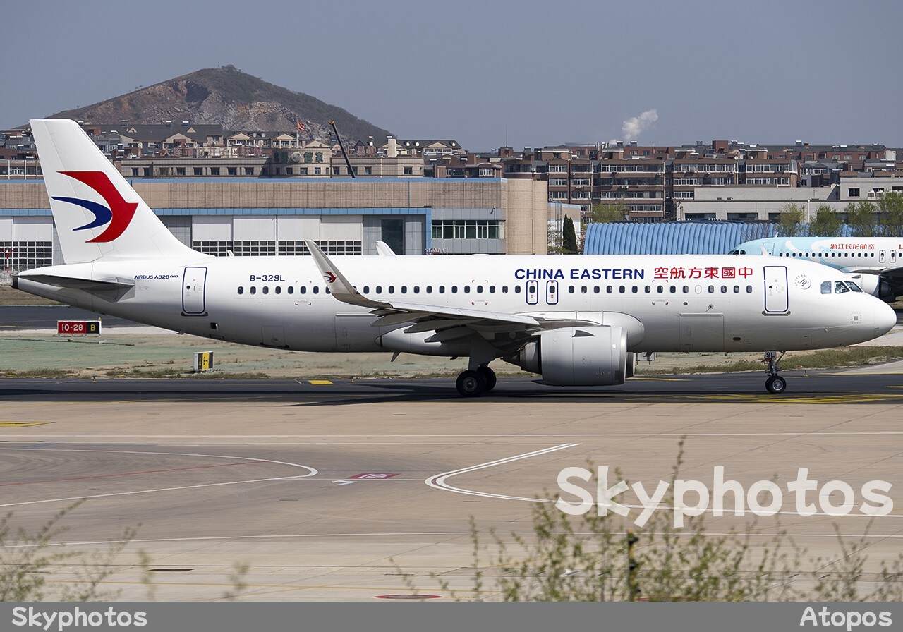 中国东方航空 Airbus A320-251N