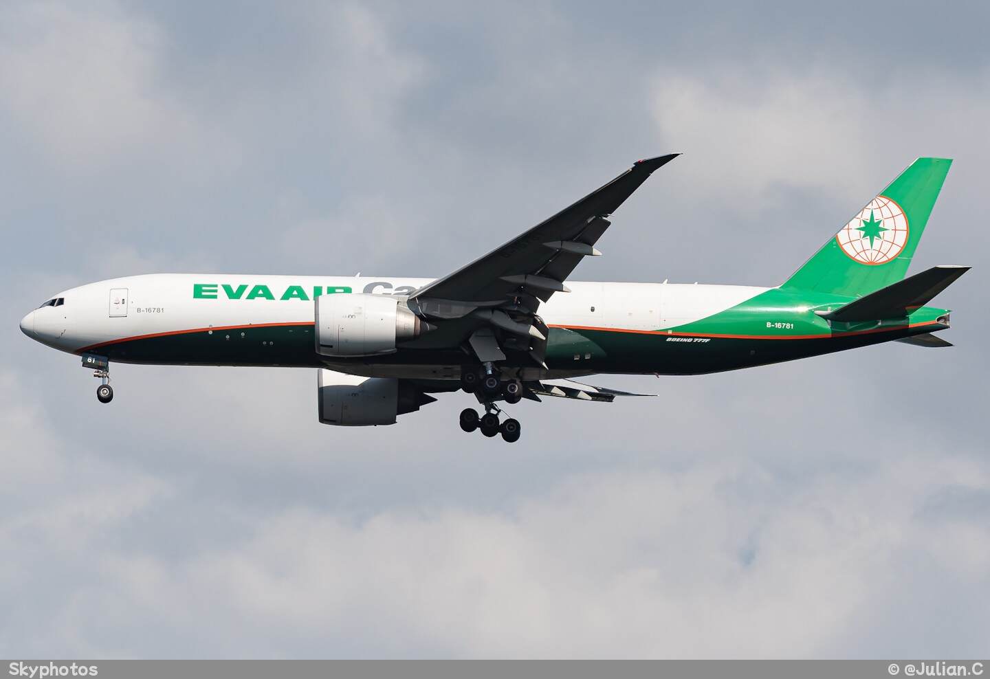 EVA Air Boeing 777-F5E