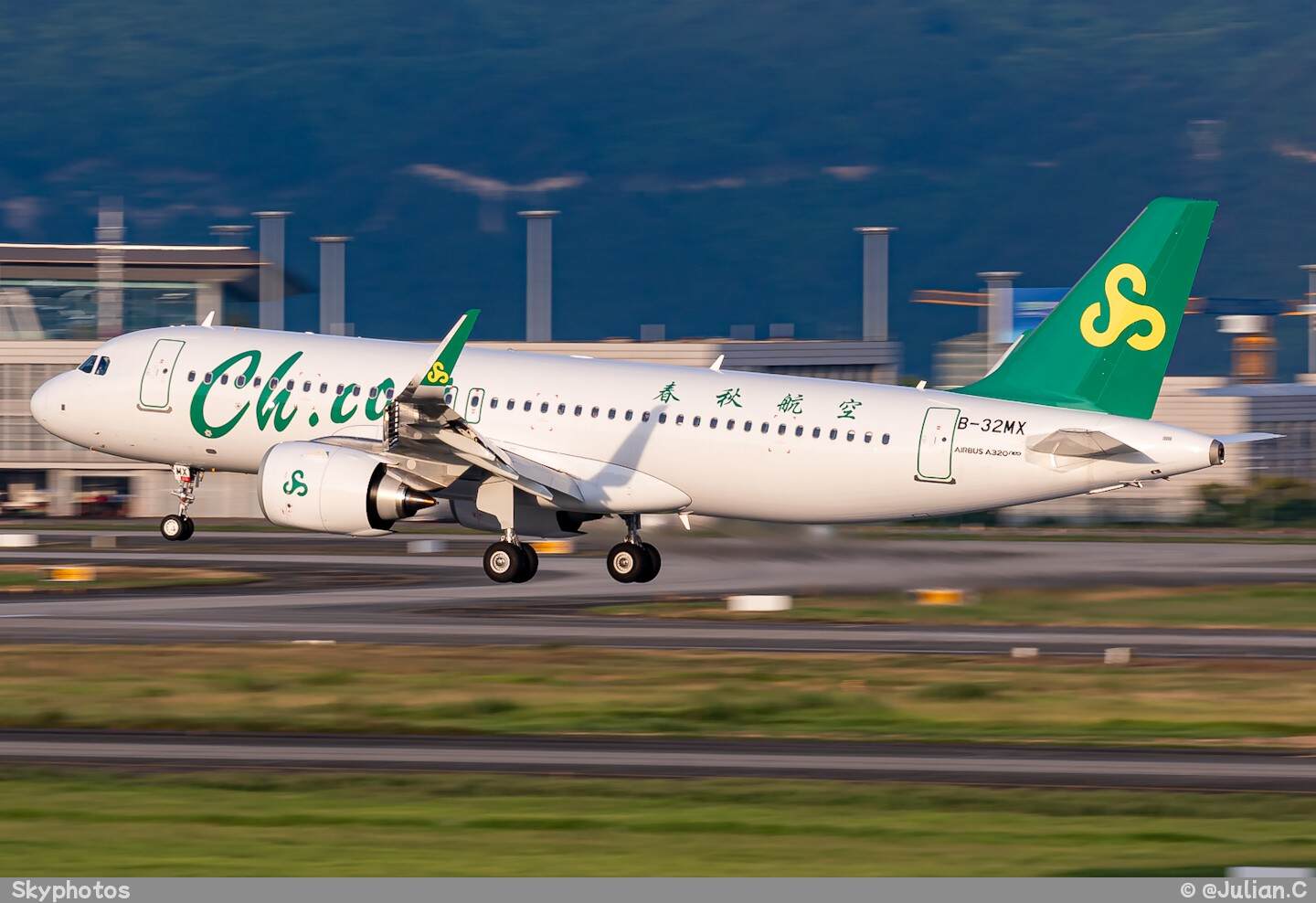 春秋航空 Airbus A320-251N