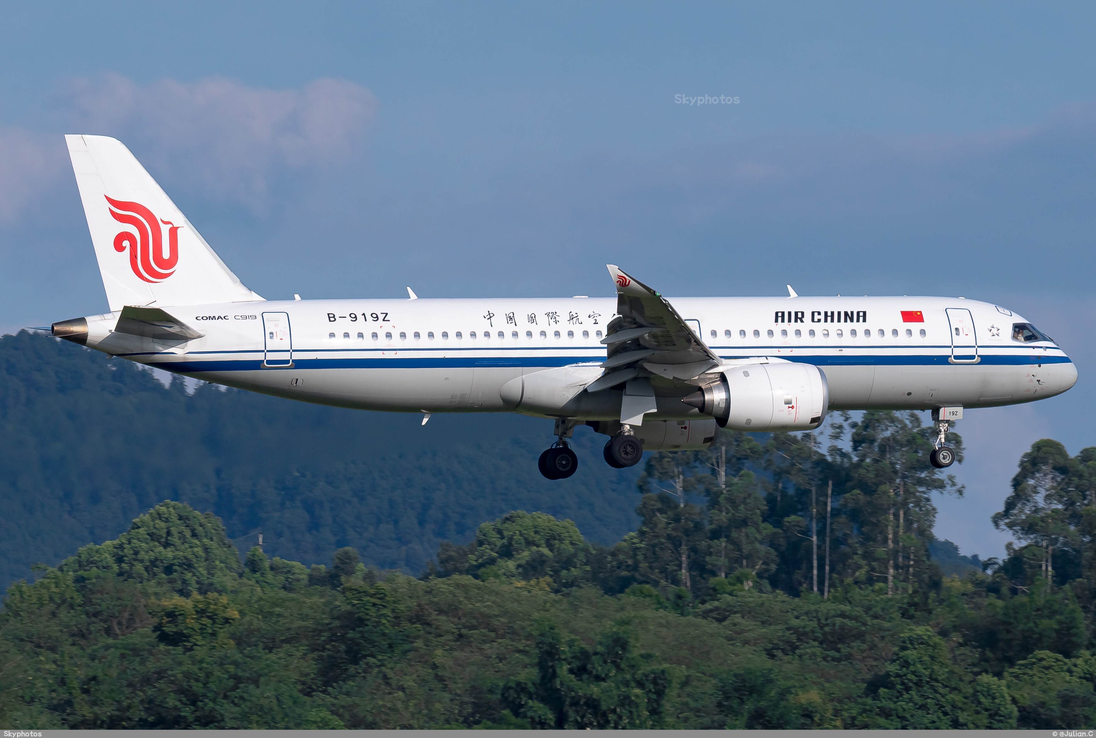 中国国际航空 COMAC C919-100ER