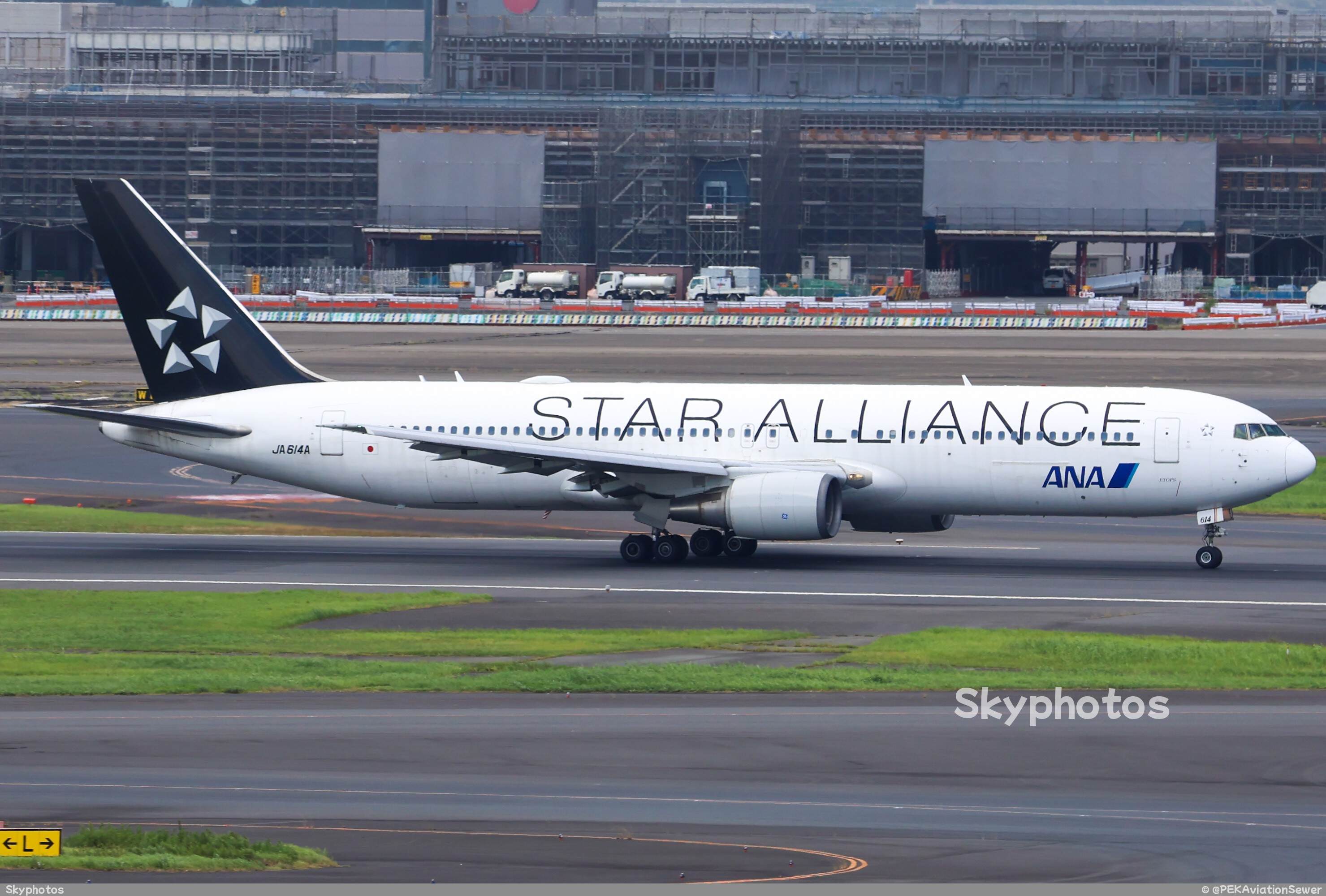 ANA Boeing 767-300ER