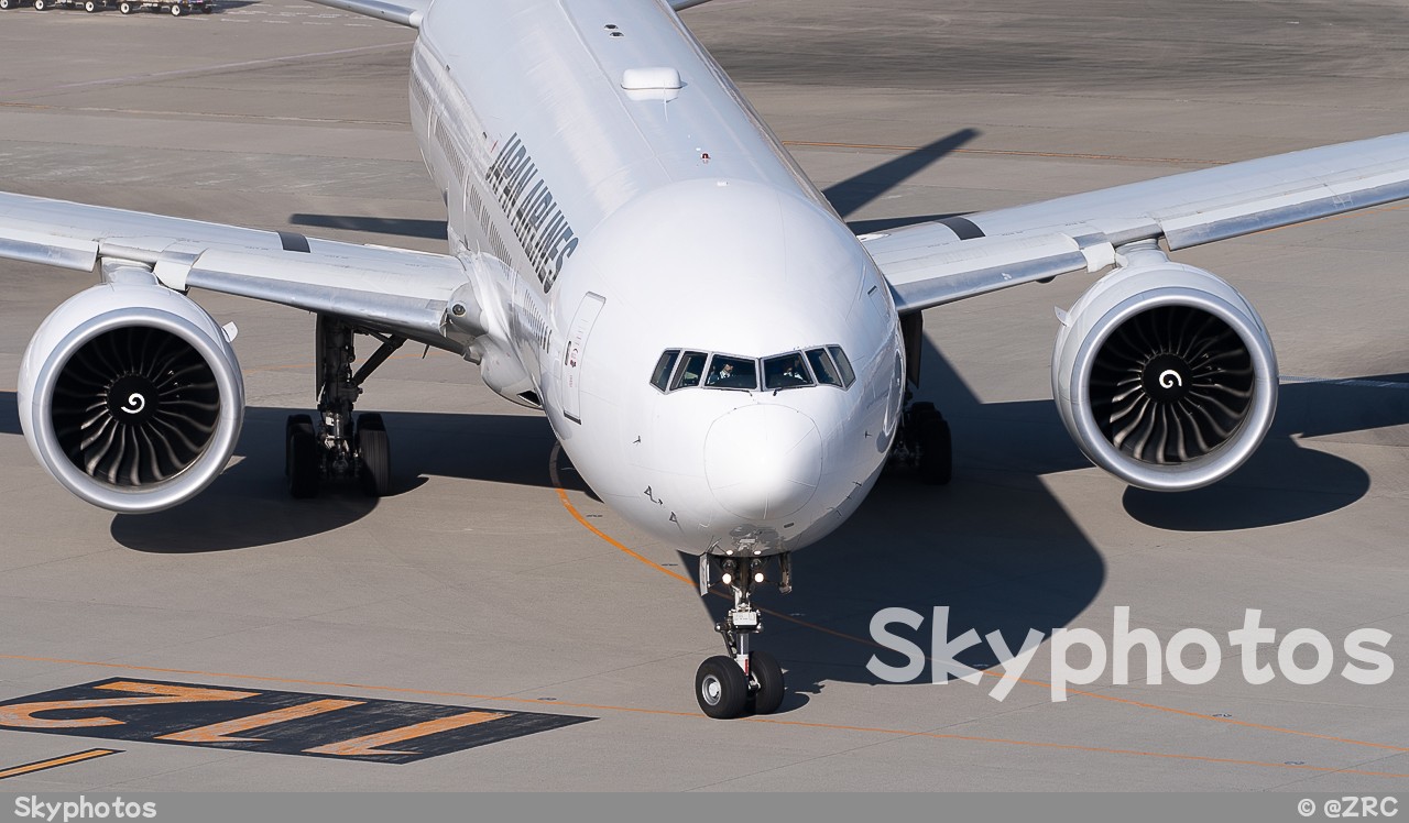 Japan Airlines Boeing 777-346(ER)