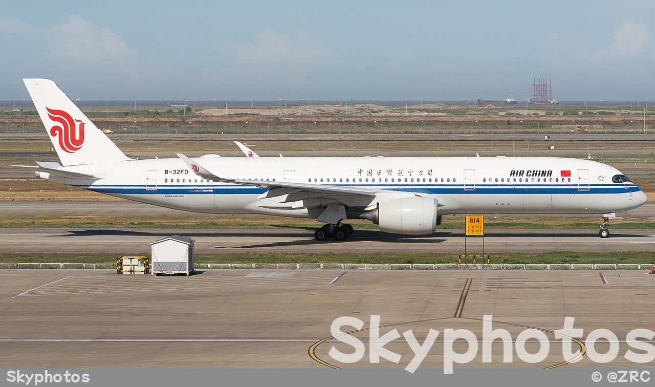 中国国际航空 A350-941 at PVG
