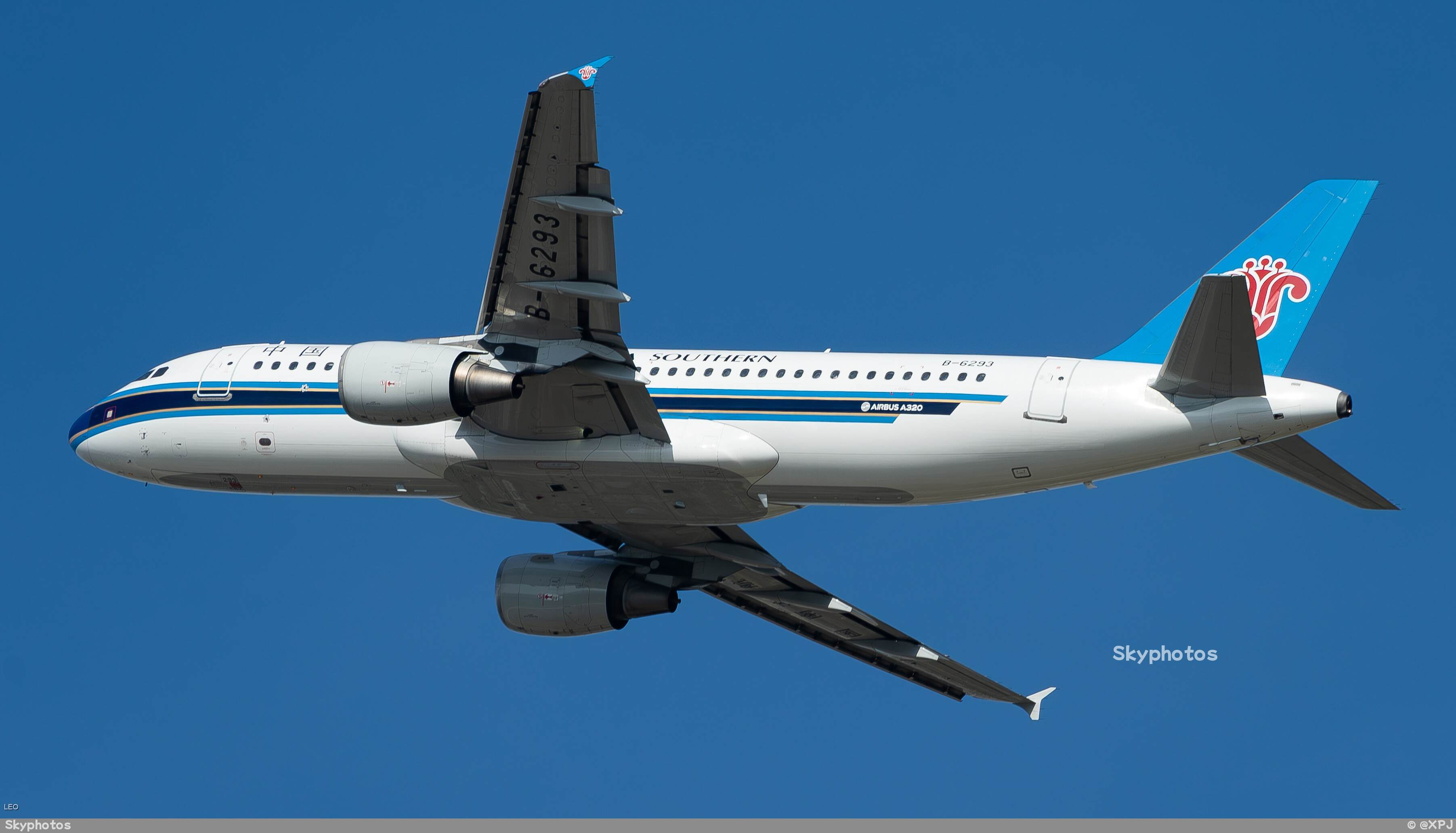 中国南方航空 A320-214 at 广州白云国际机场