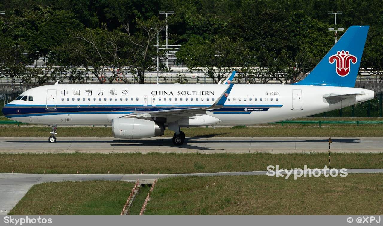 中国南方航空 A320-232/SL at 广州白云国际机场