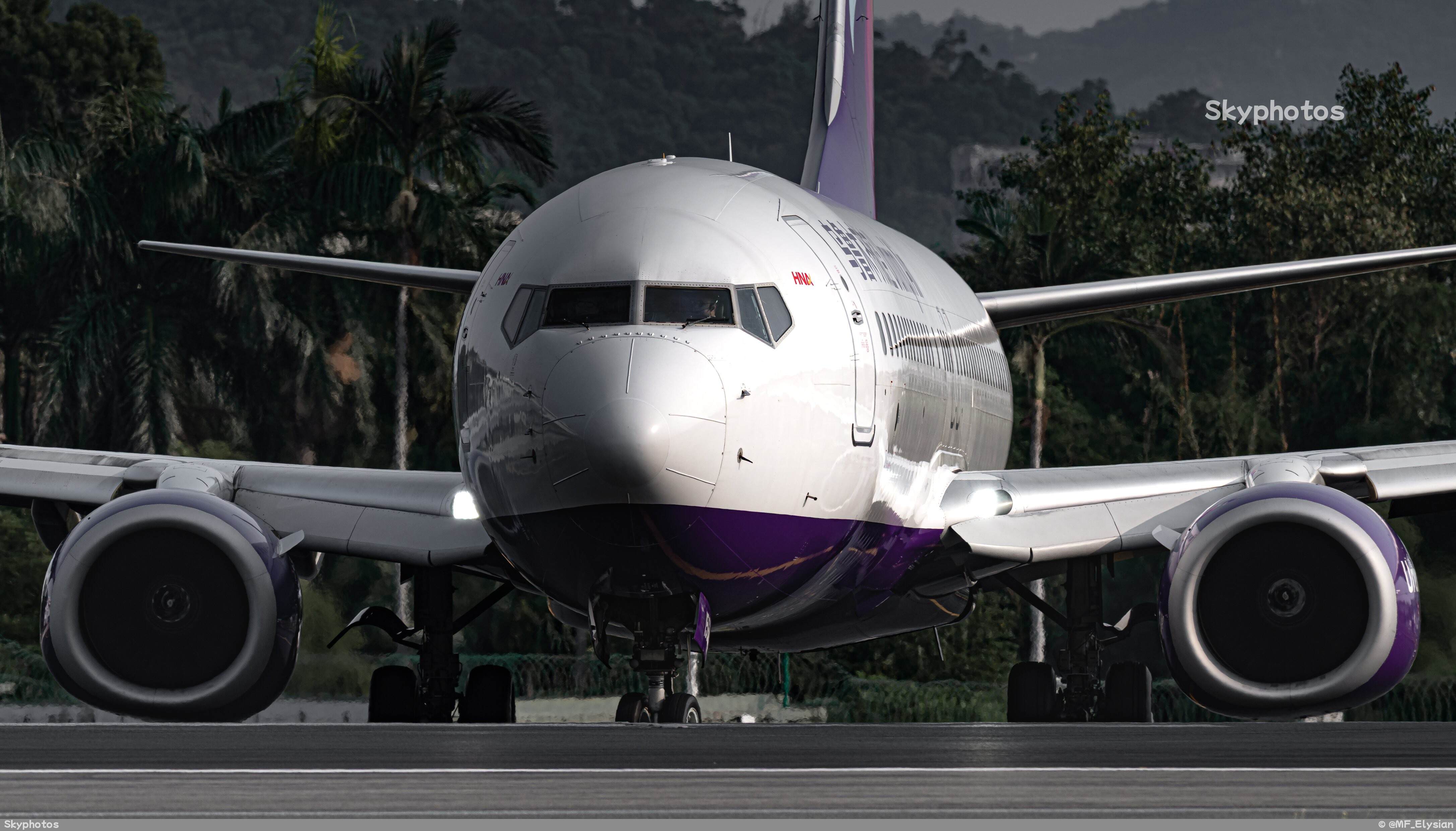 乌鲁木齐航空 B737-8EH(WL)