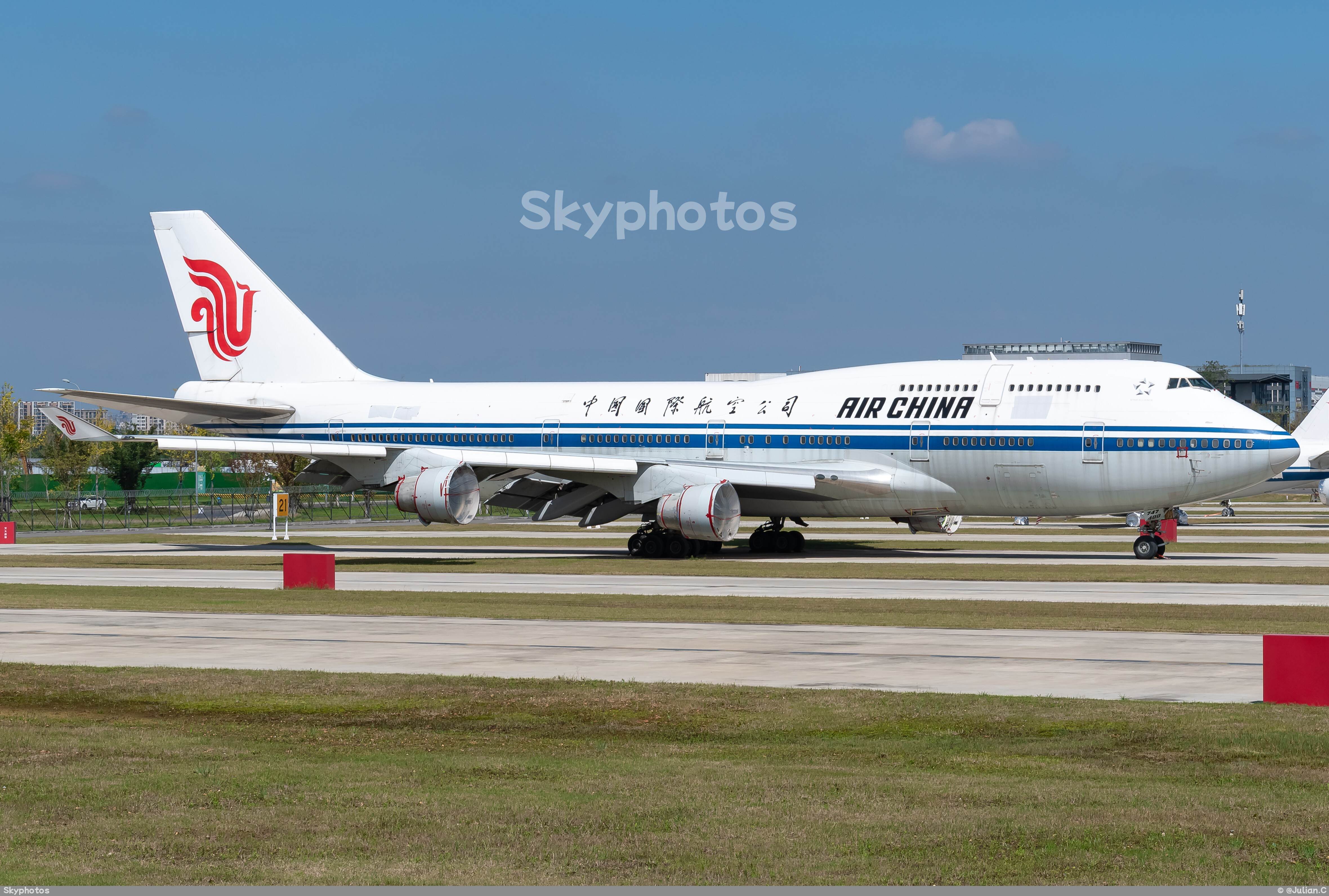 中国国际航空 B747-4J6