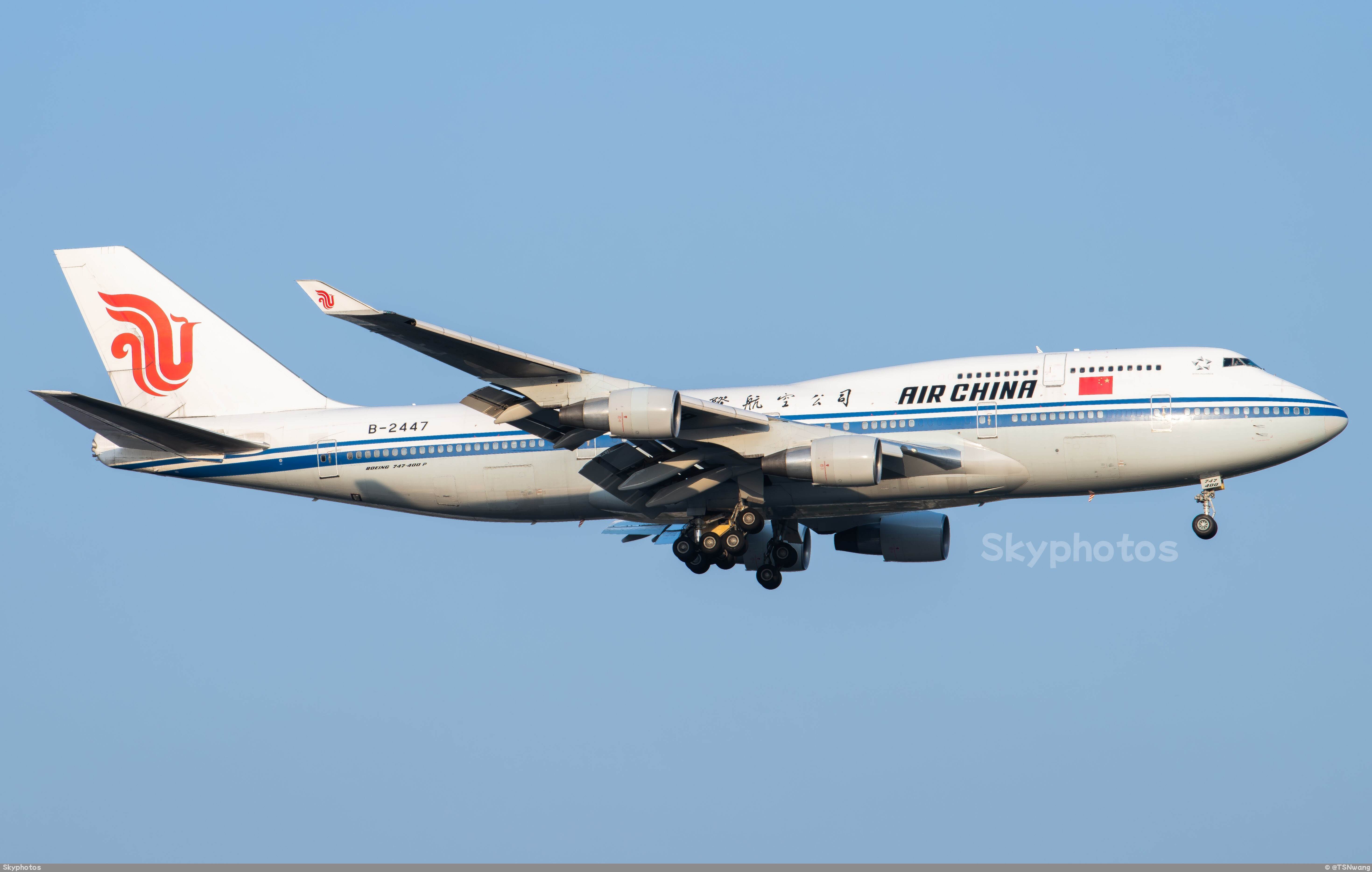 中国国际航空 B747-4J6