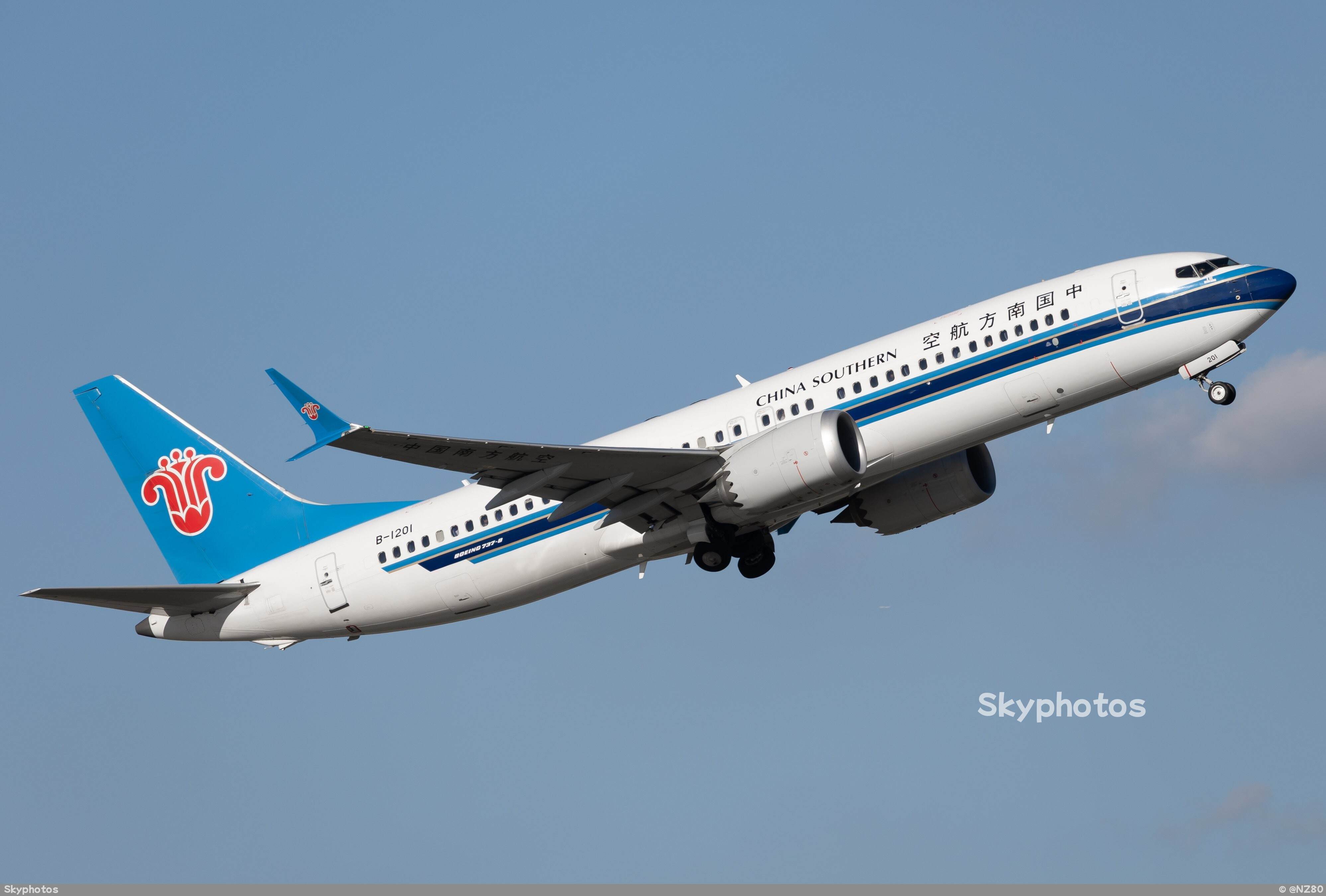 中国南方航空 Boeing737-MAX8 at 上海虹桥国际机场