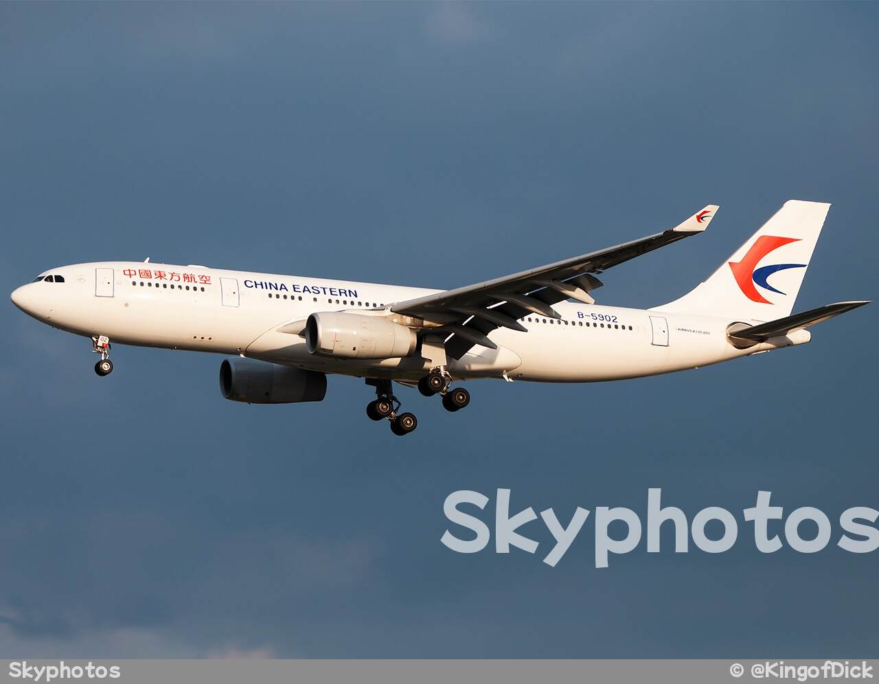 中国东方航空 A330-243