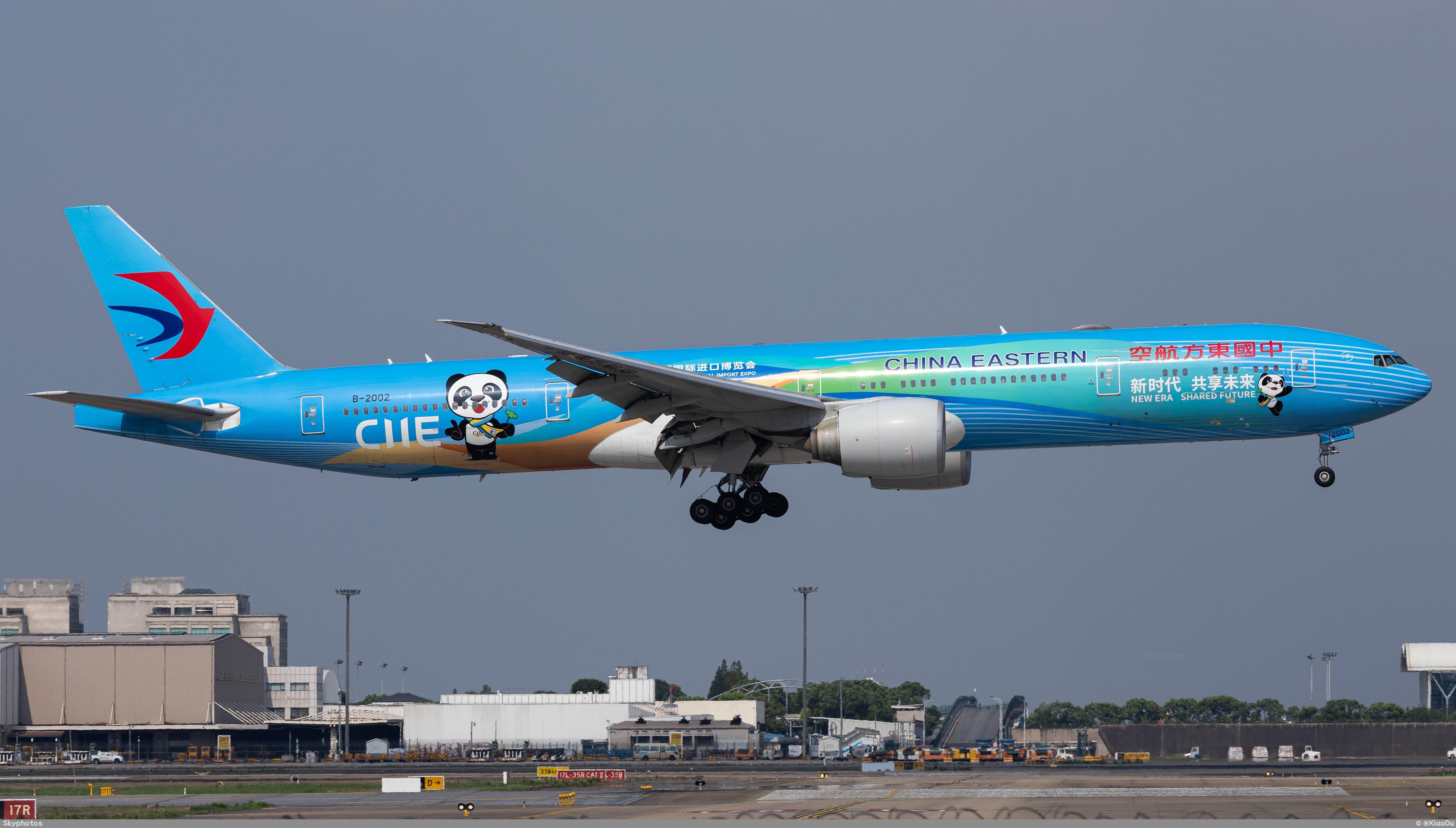 中国东方航空 B777-39P(ER)