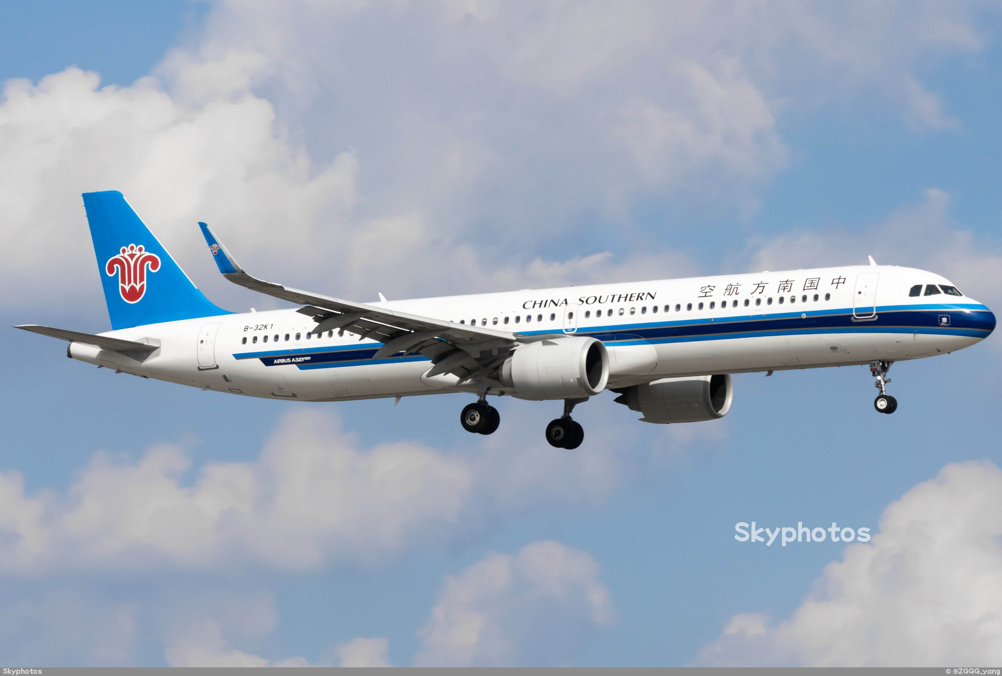 中国南方航空 A321-251NX