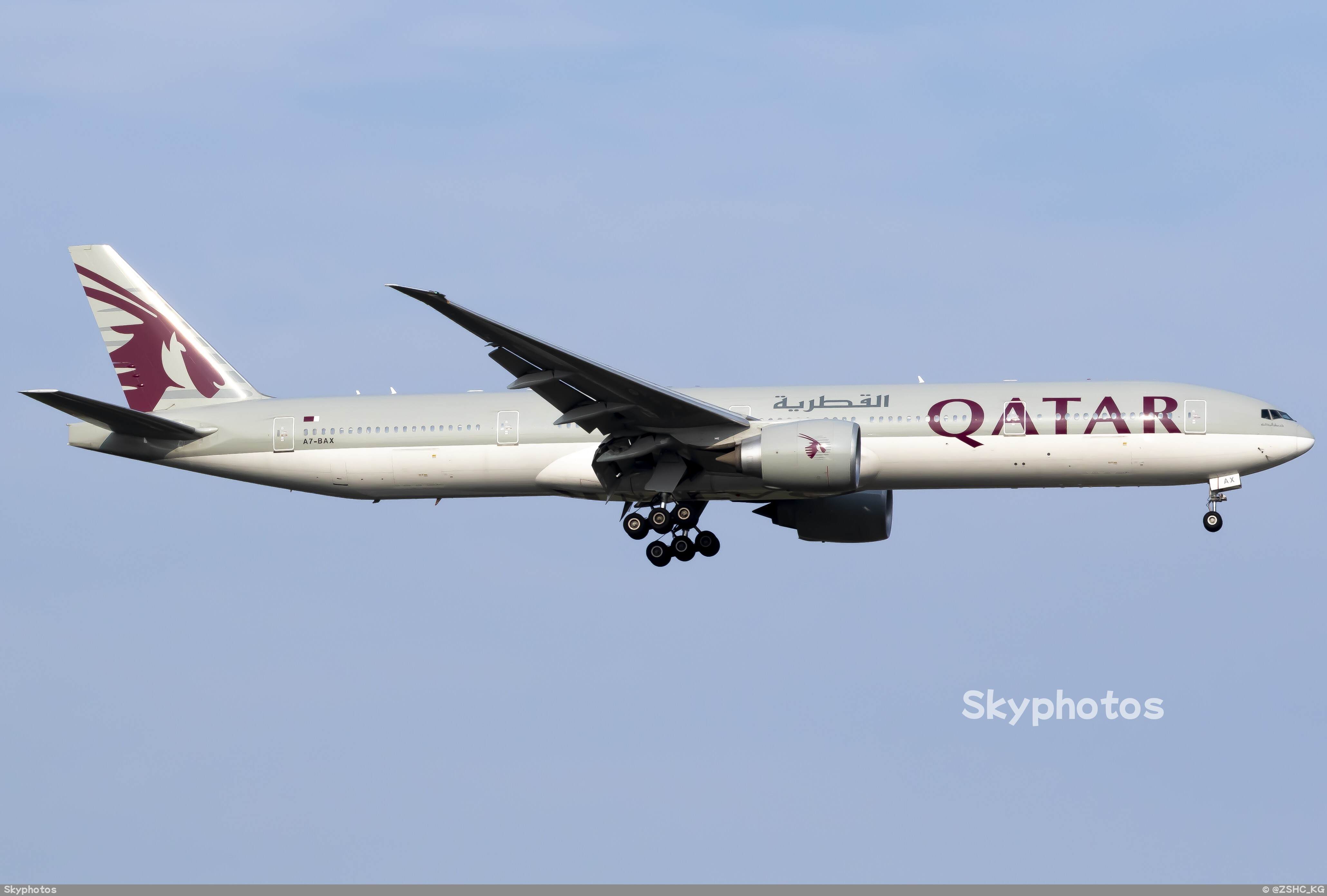 卡塔尔航空 B777-3DZER