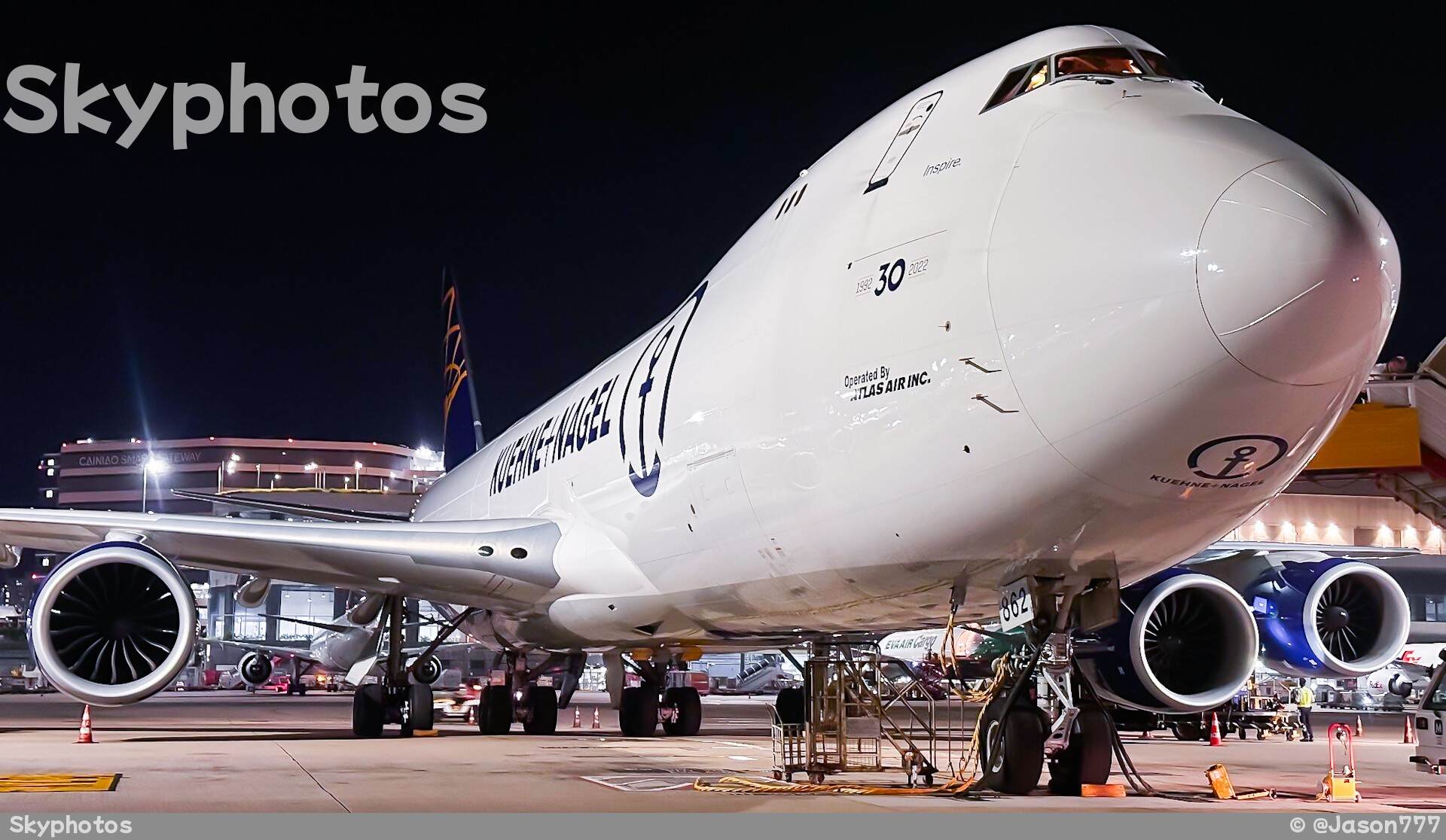 KUEHNE+NAGEL B747-8F
