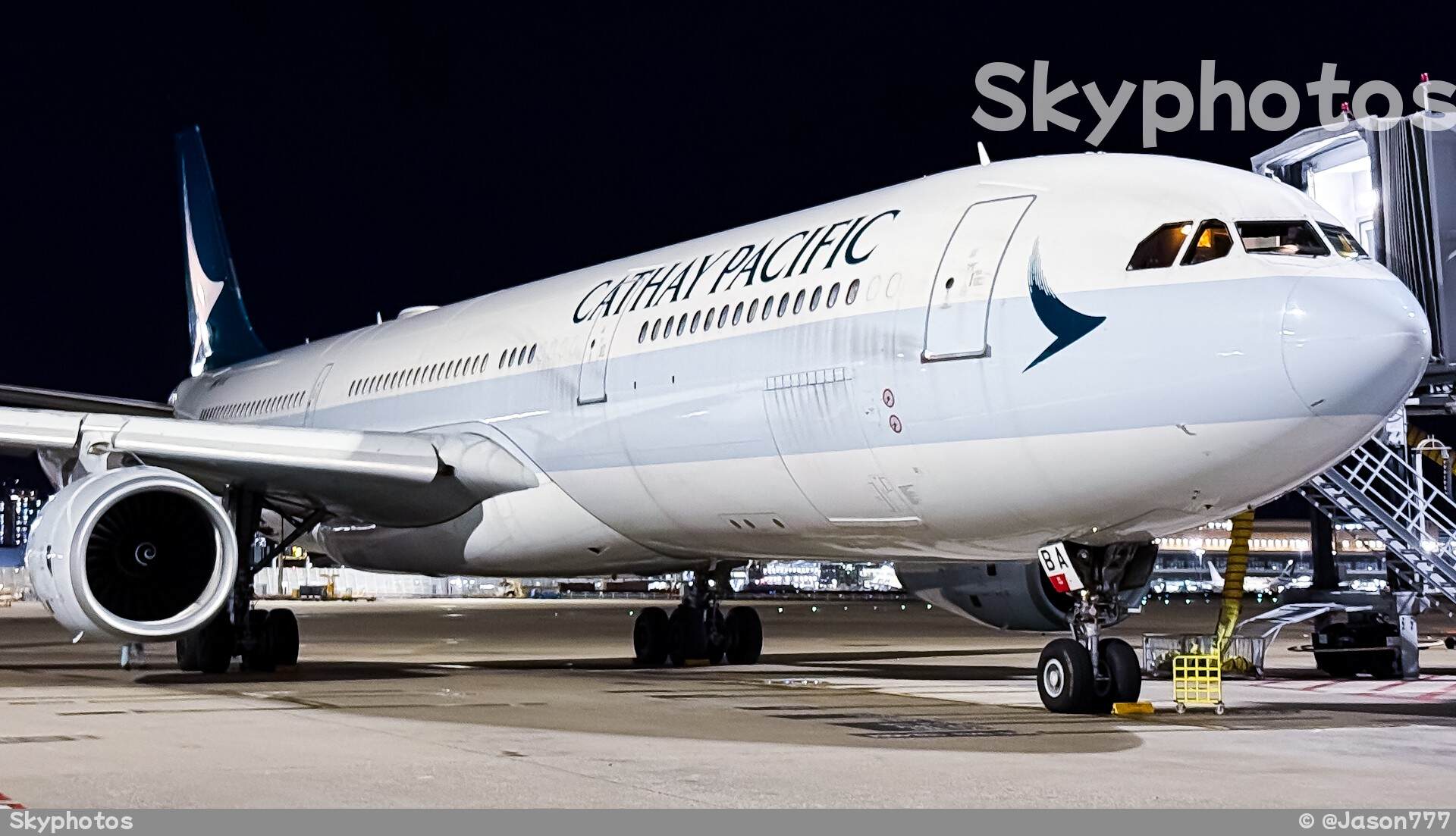 国泰航空 A330-343X