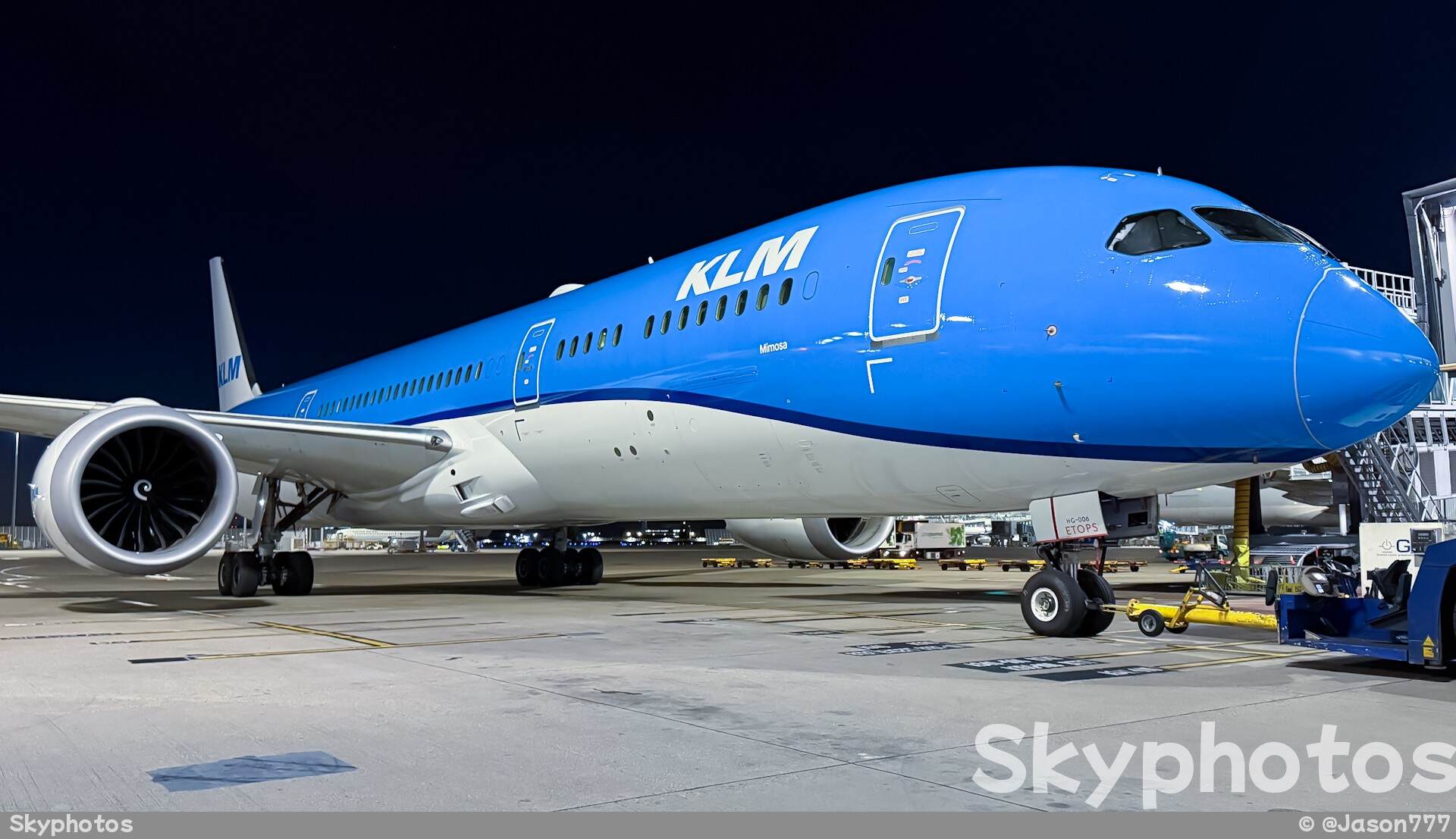 荷兰皇家航空 B787-9