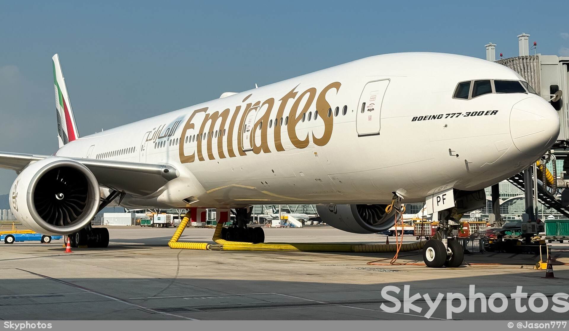 阿联酋航空 B777-31H(ER)