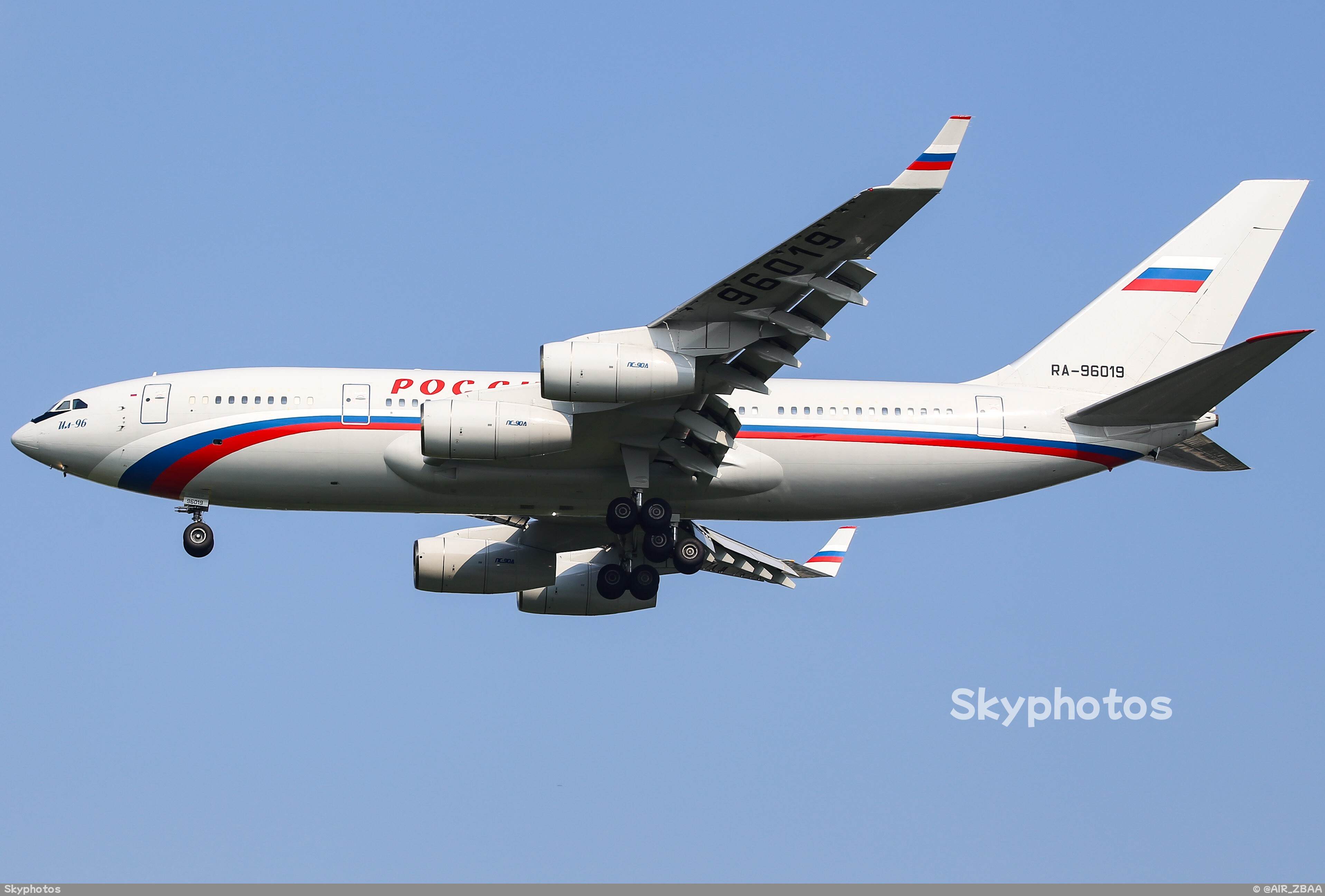 俄罗斯特别飞行队 IL96-300