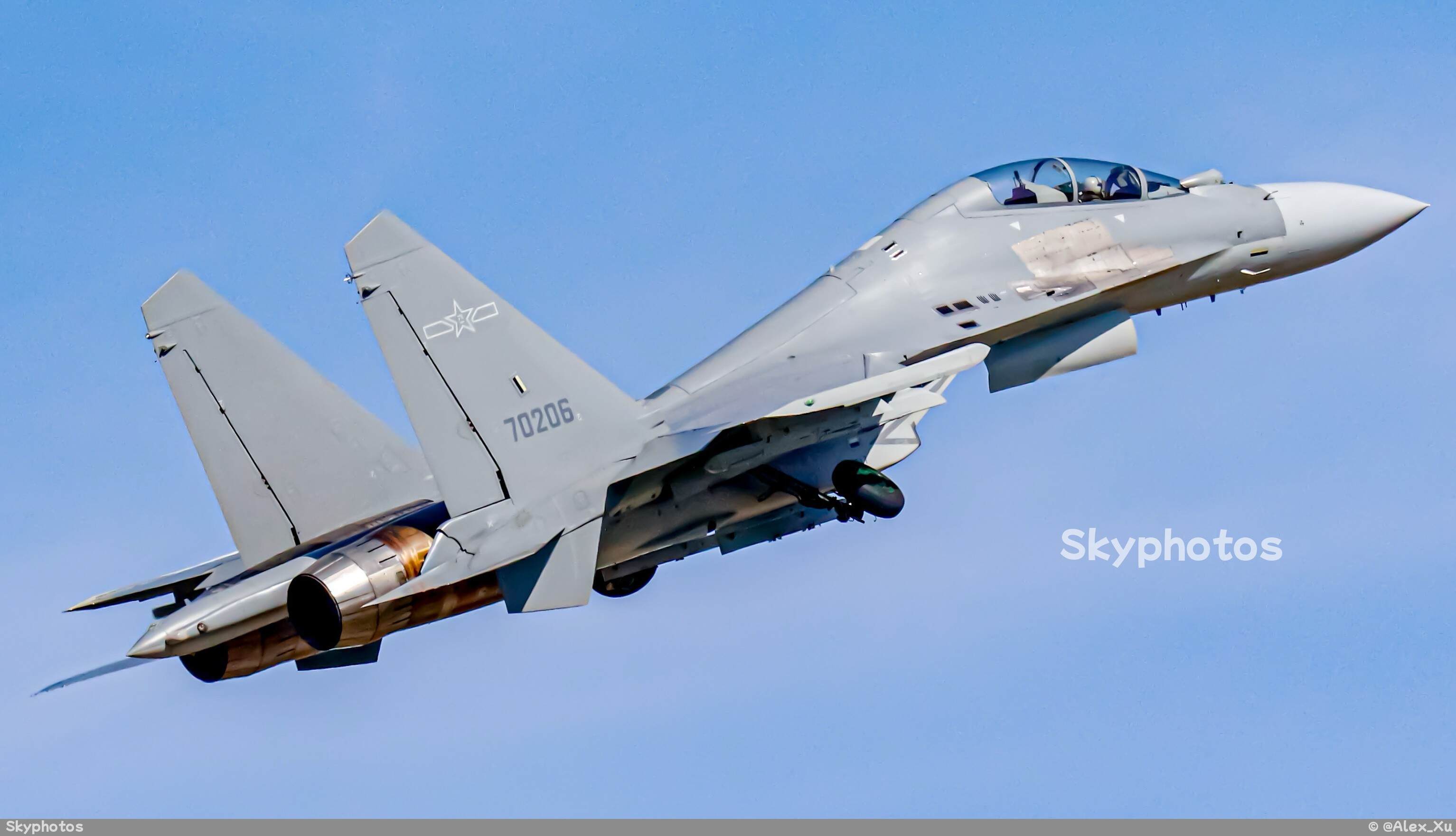 中国人民解放军空军 J-16