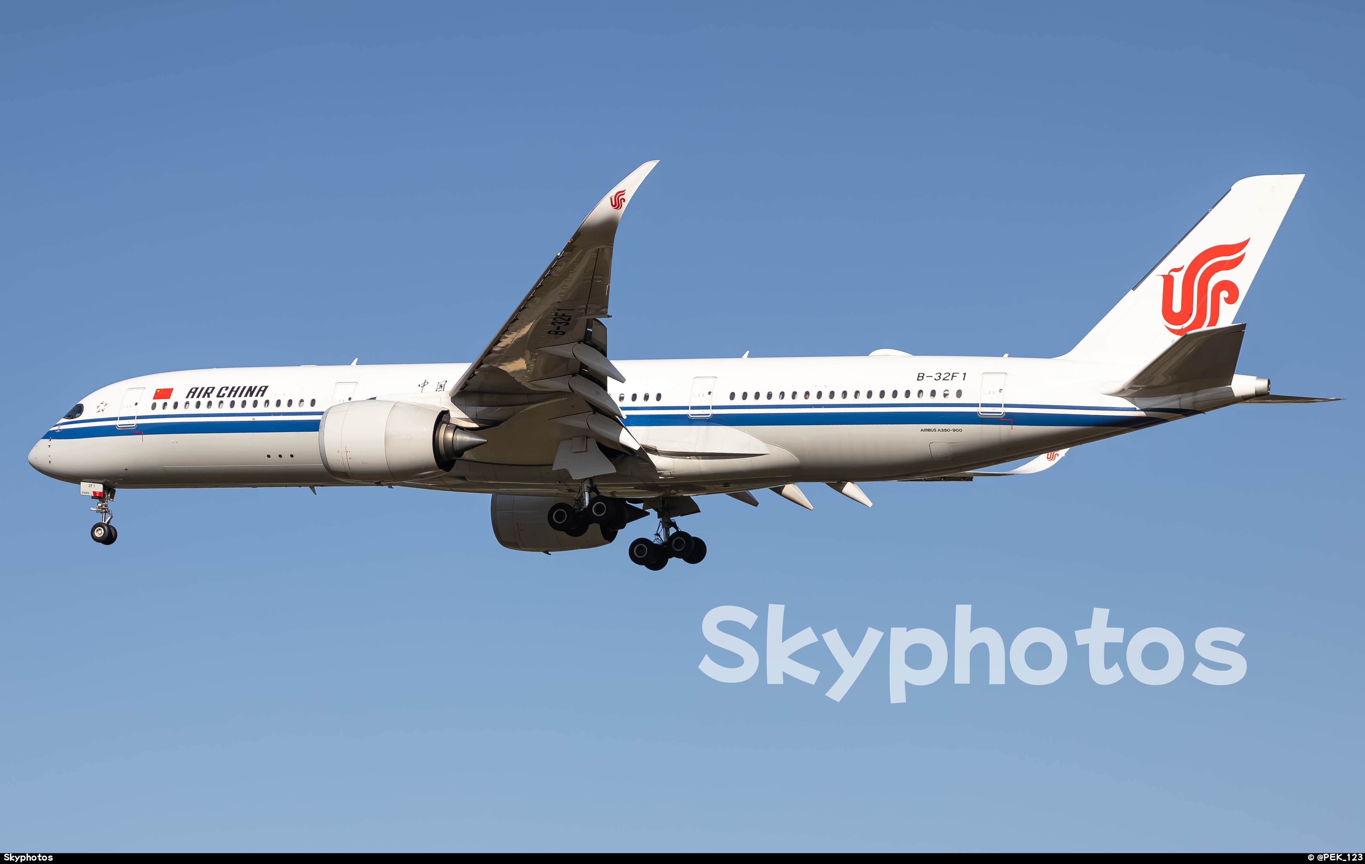 中国国际航空 A350-941 at 北京首都国际机场