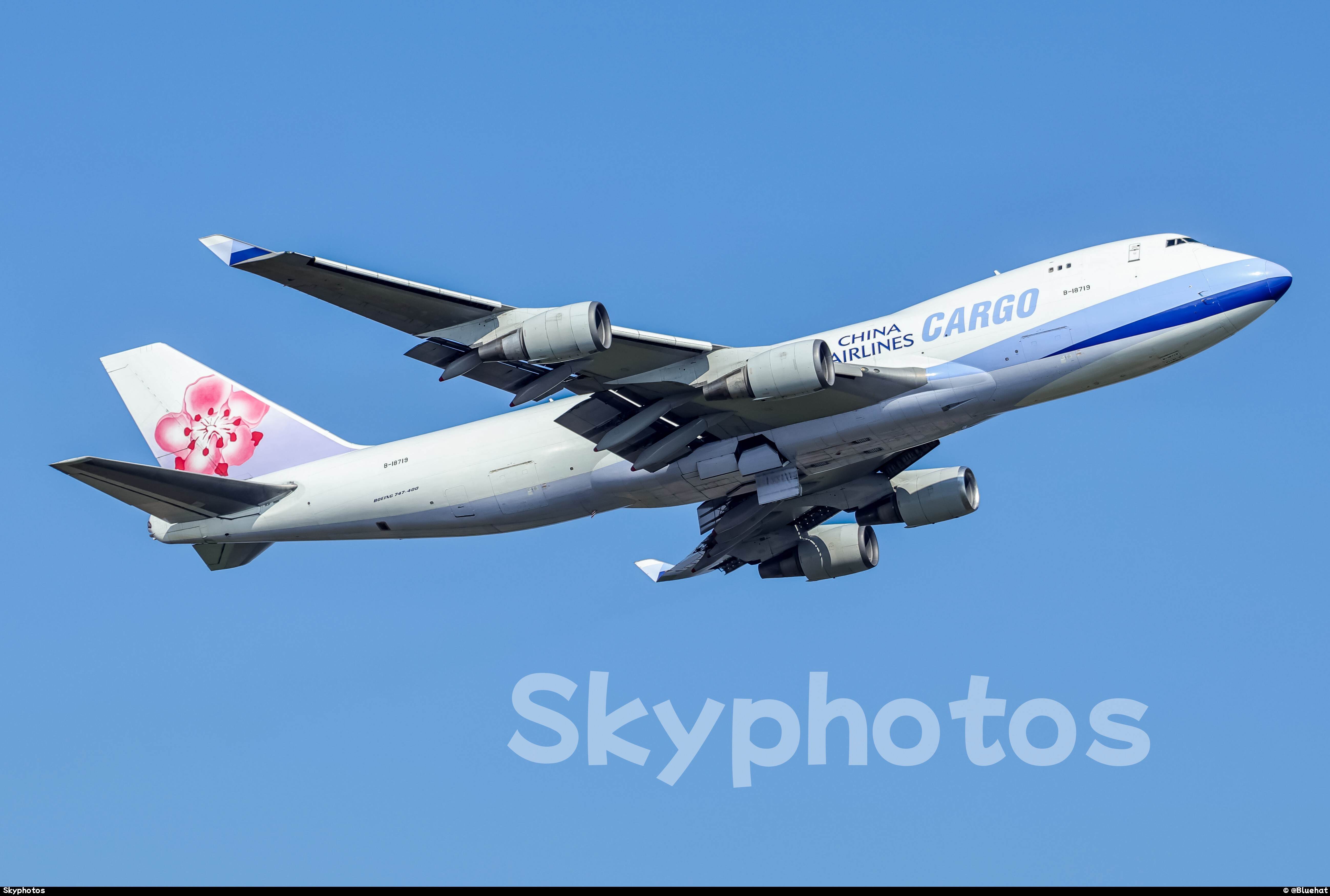 中华航空 B747-409(F)
