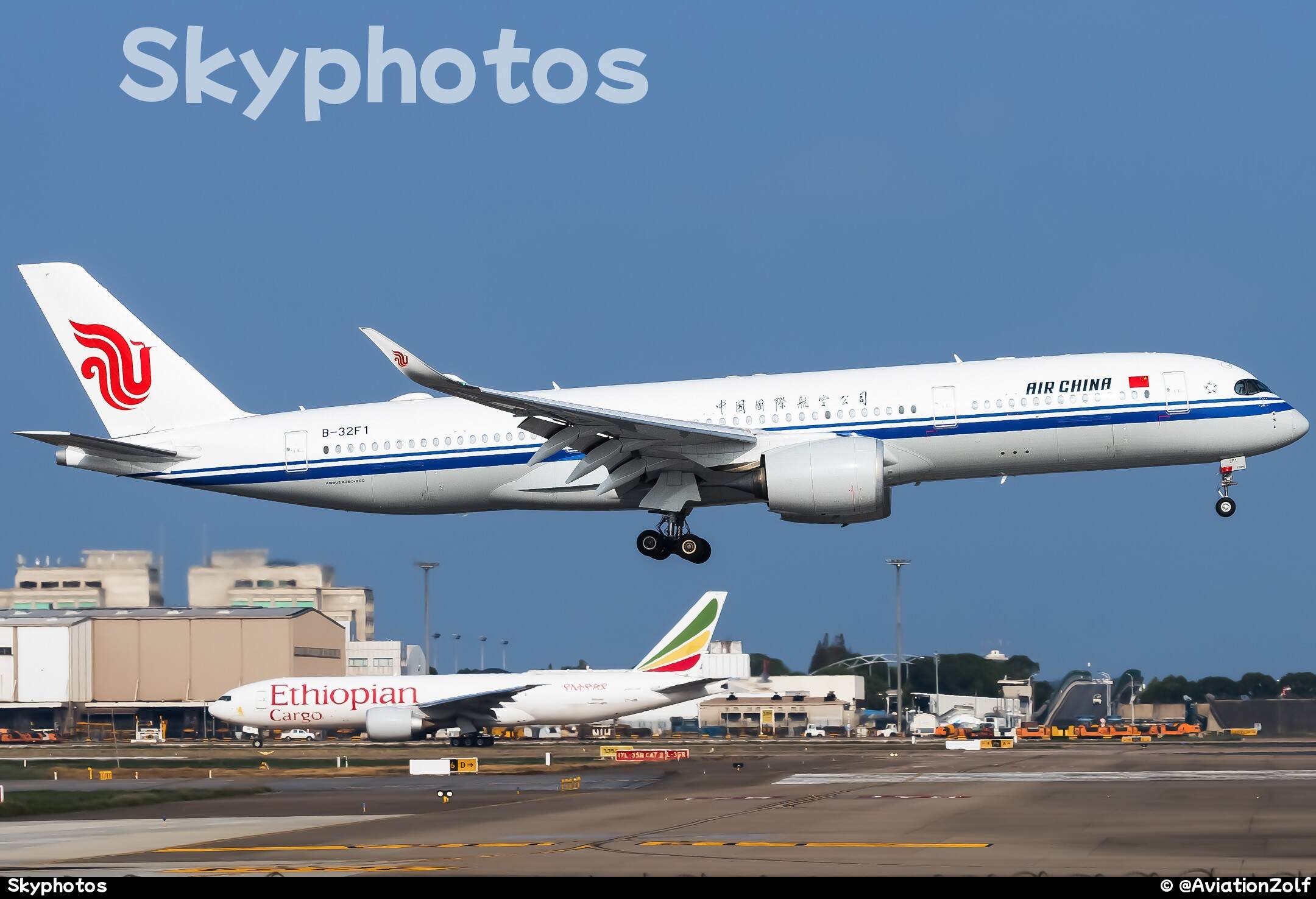 中国国际航空 A350-941 at PVG 上海浦东国际机场
