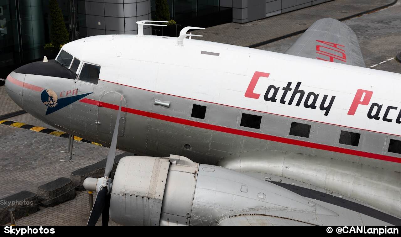 Cathay Pacific Airways Douglas Dc-3