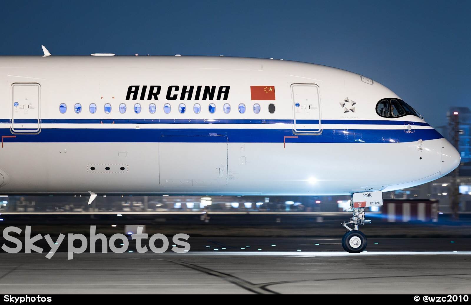 中国国际航空 A350-941