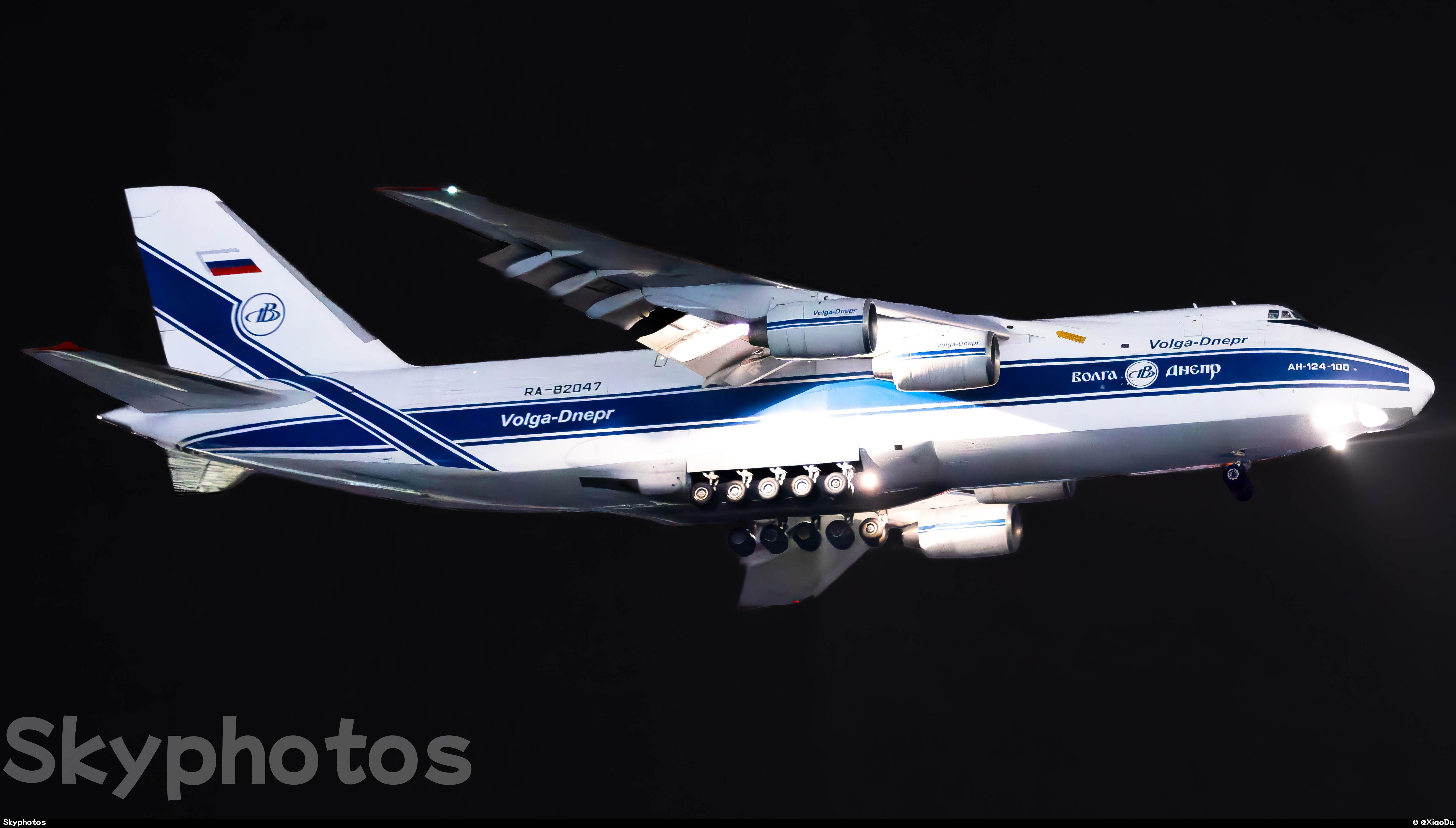 Volga Dnepr Airlines Antonov An-124-100 Ruslan