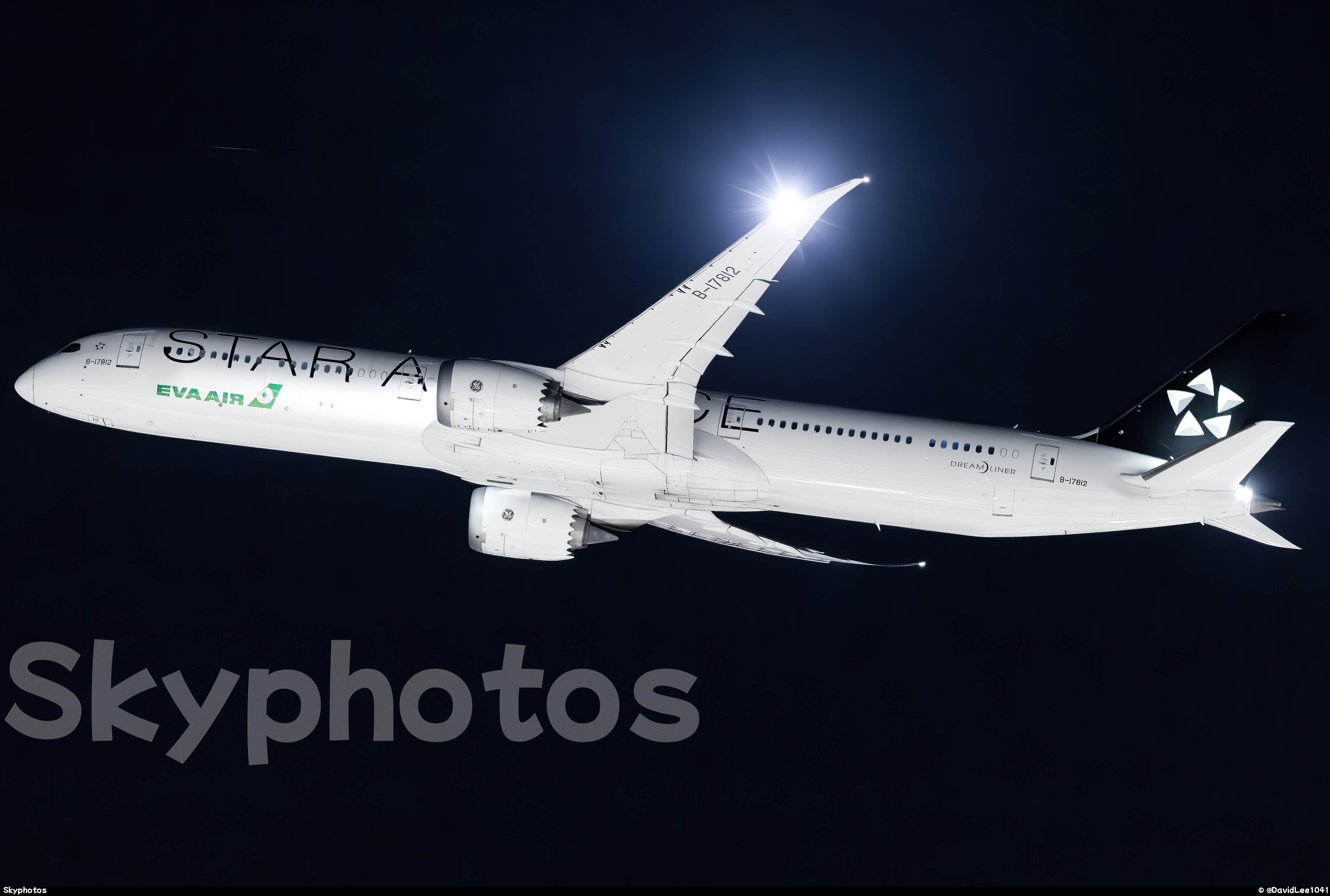 EVA AIR B787-10