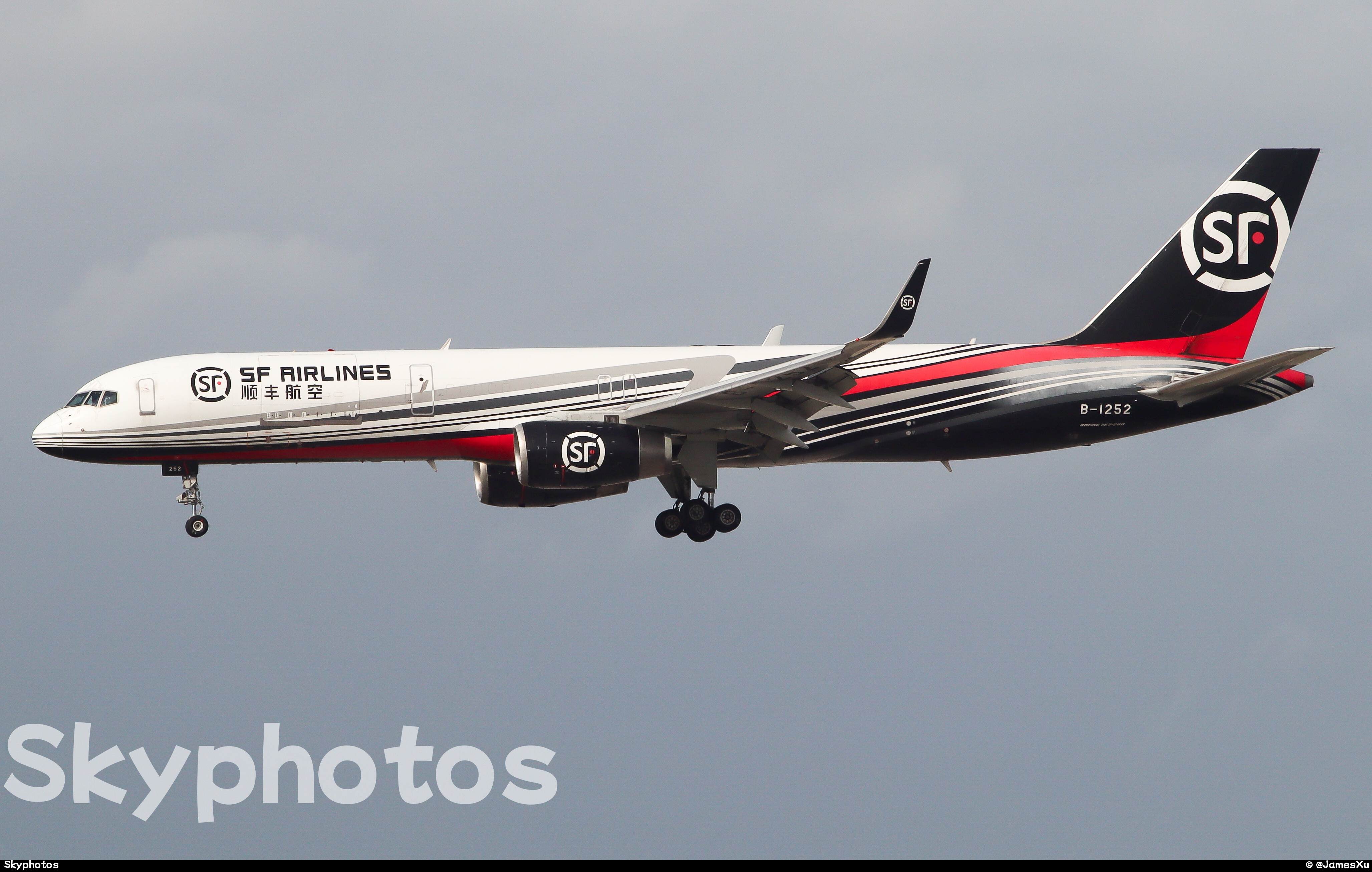 顺丰航空 B757-223(WL)(F)