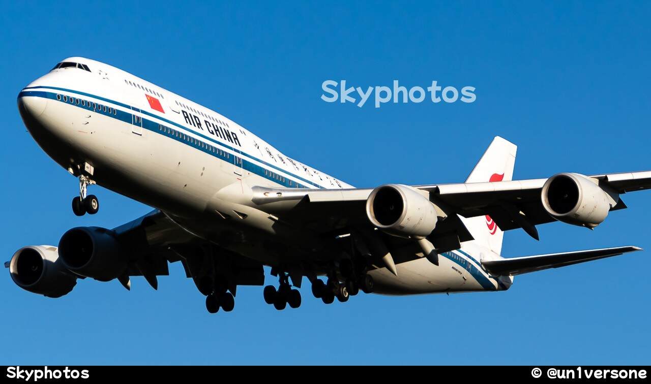 中国国际航空 B747-89L