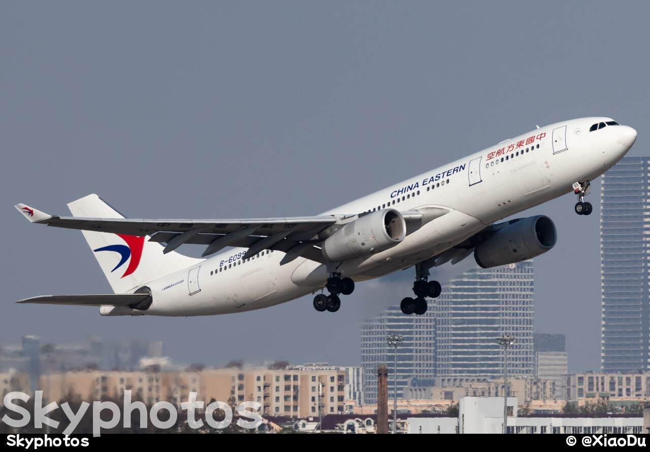 中国东方航空 A330-243