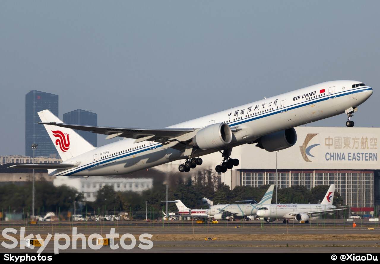 中国国际航空 B777-39L(ER)