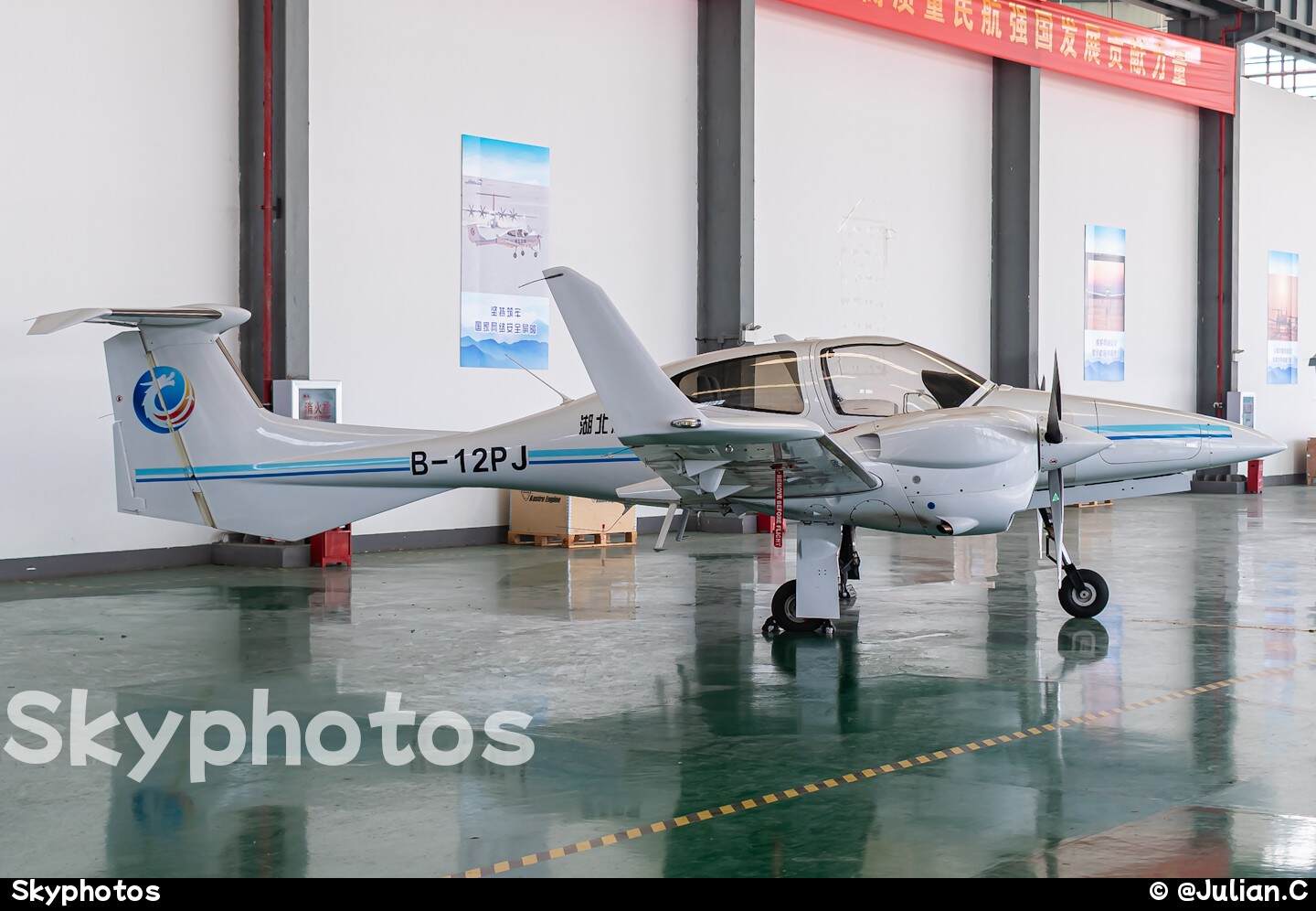 湖北鸿萌 Diamond DA42NG