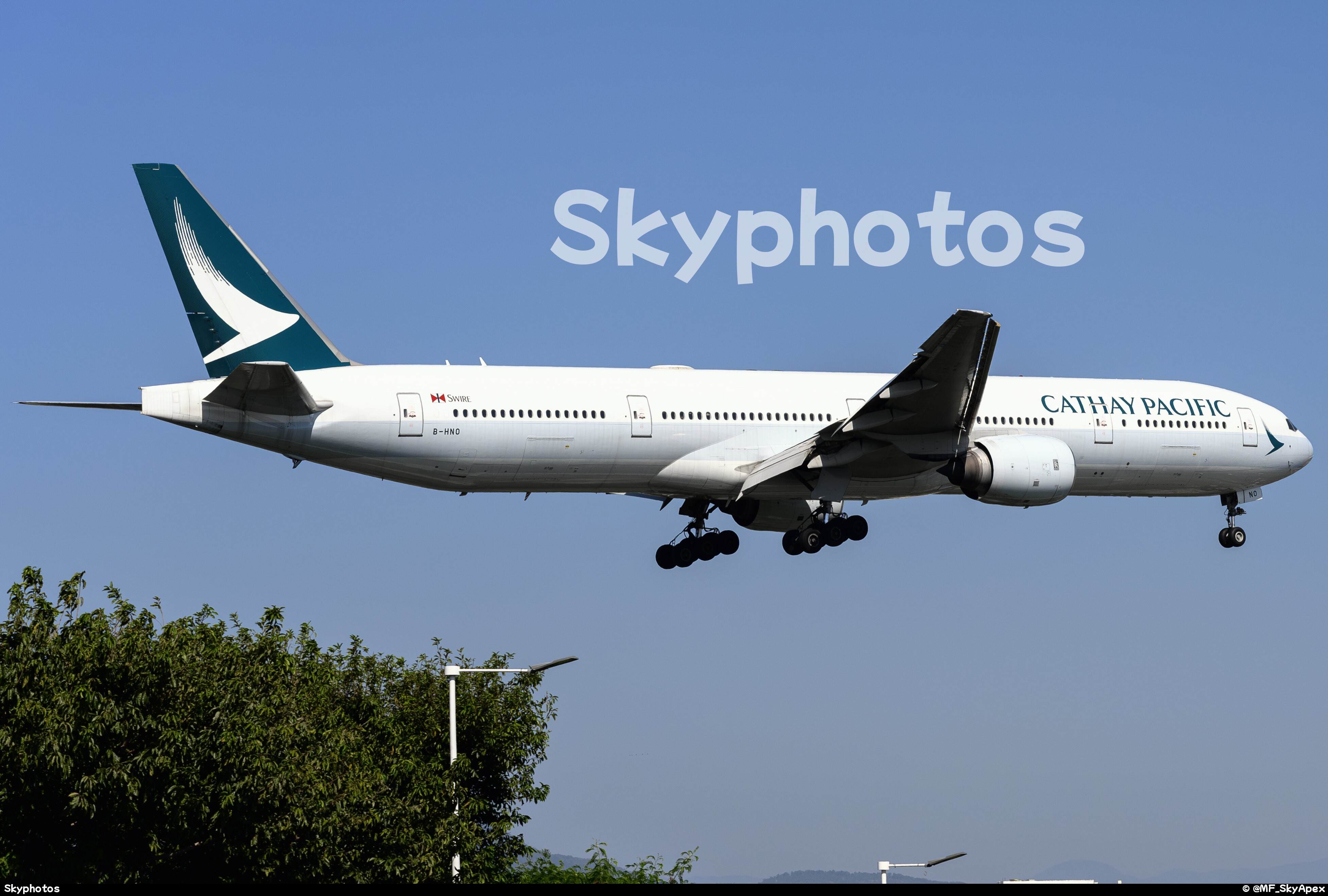 国泰航空 B777-367