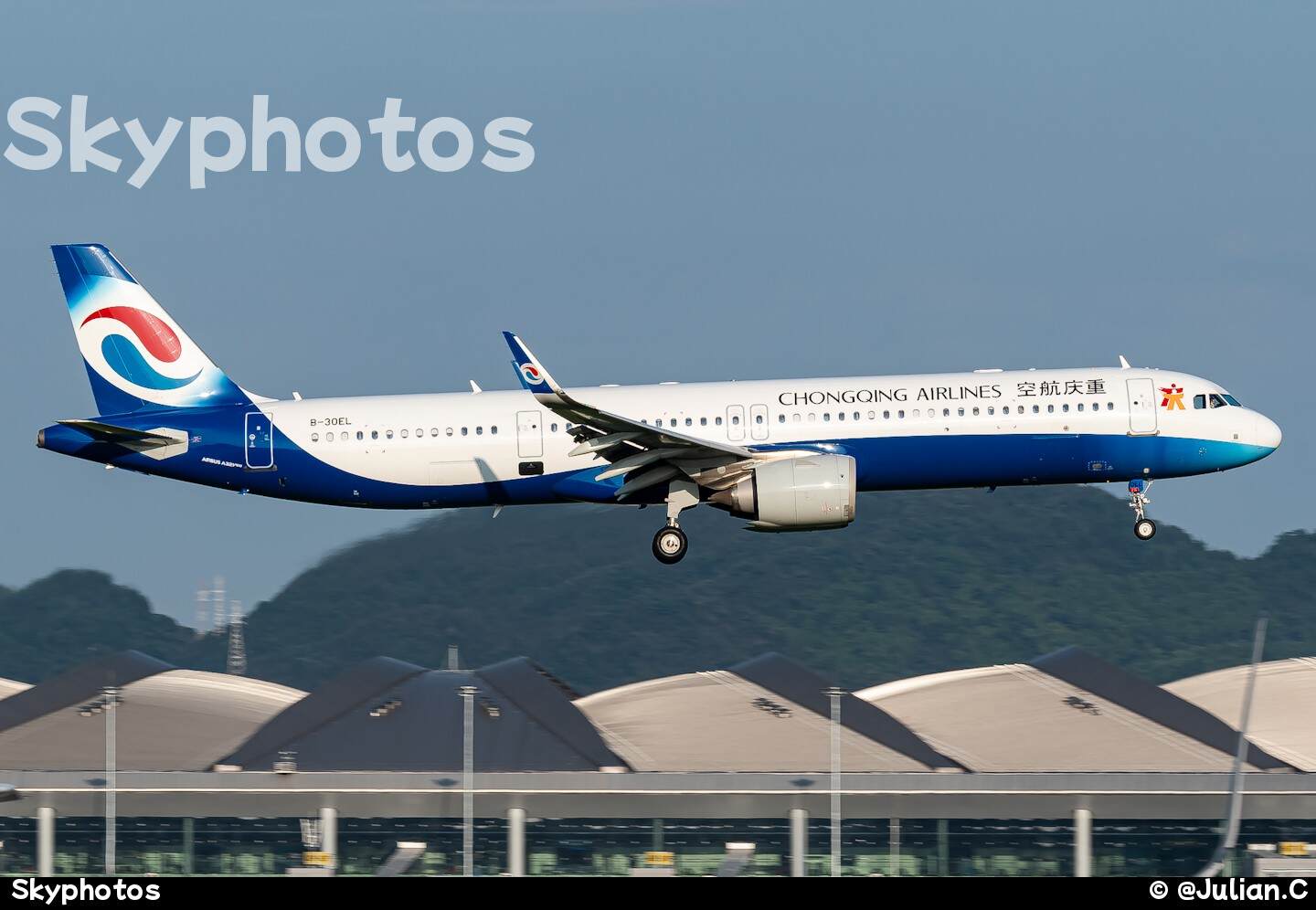 重庆航空 Airbus A321-253NX