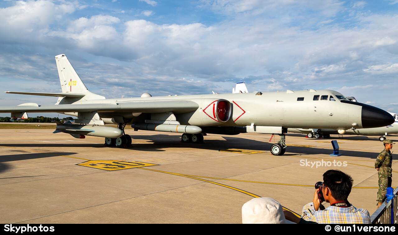 中国人民解放军空军 Xian H-6K