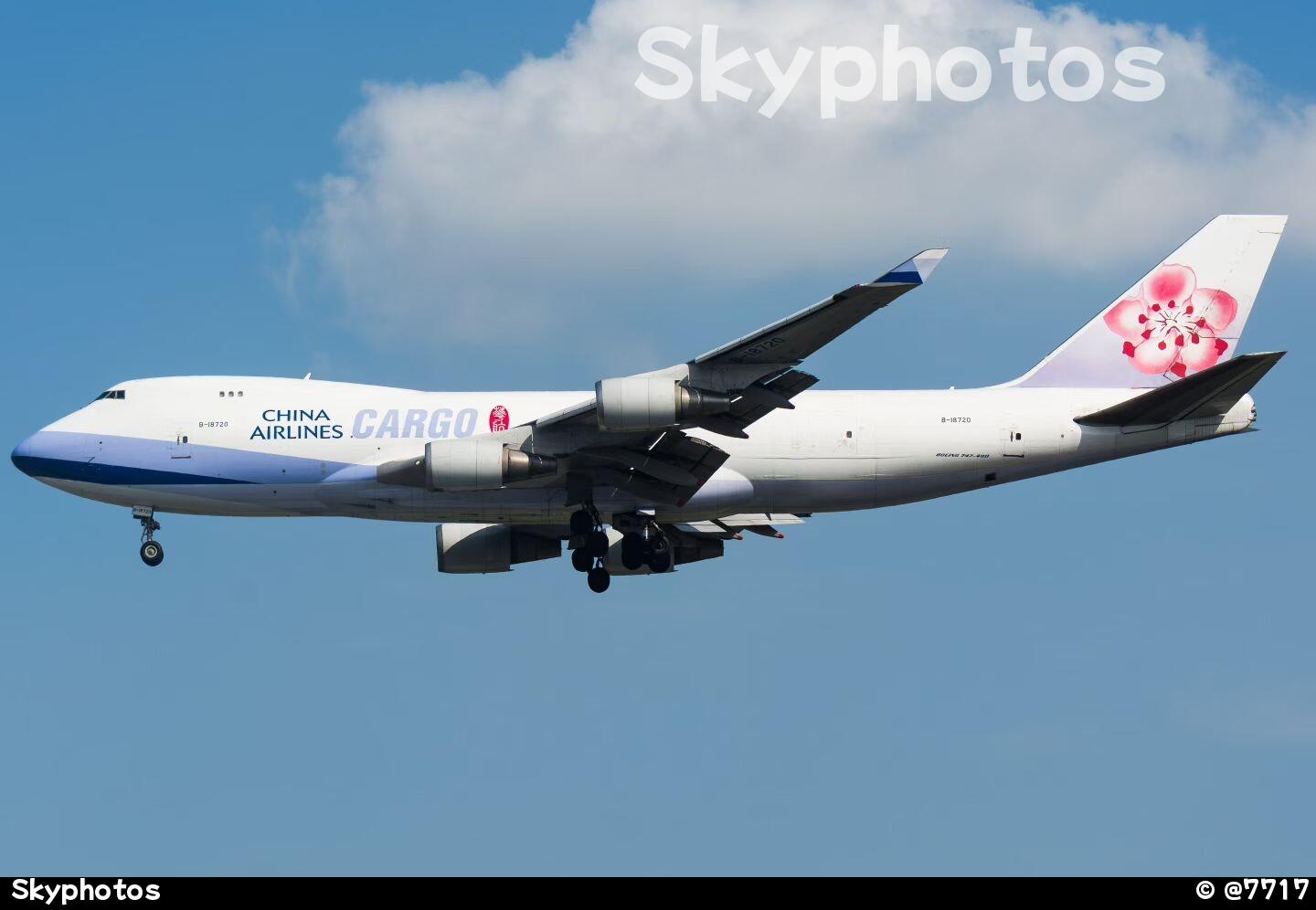 中华航空 B747-409(F)