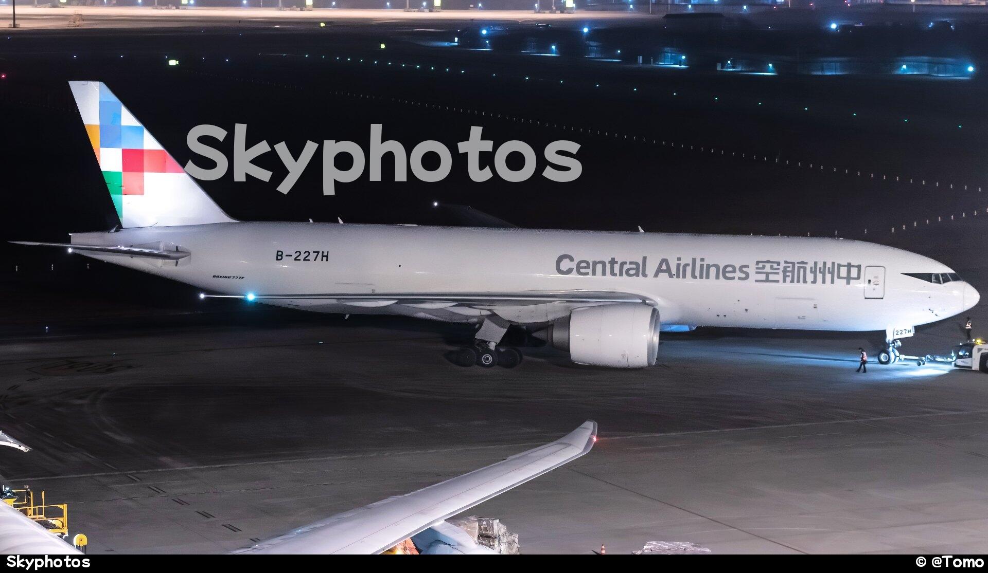 中州航空 B777-F1H