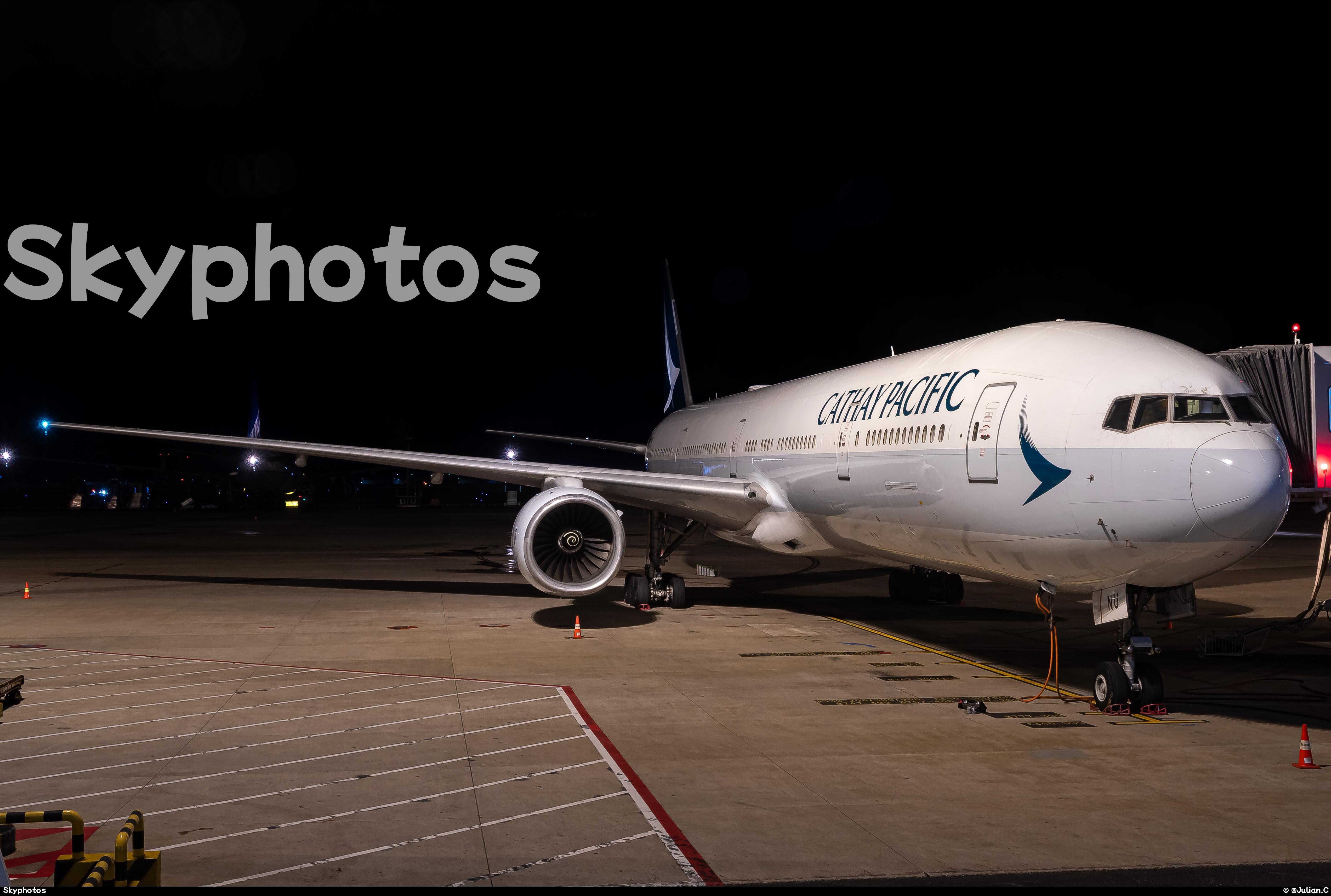 国泰航空 Boeing 777-31H